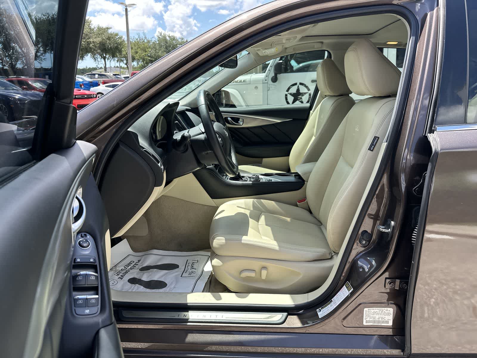 Thumbnail: 2014 INFINITI Q50 - 2