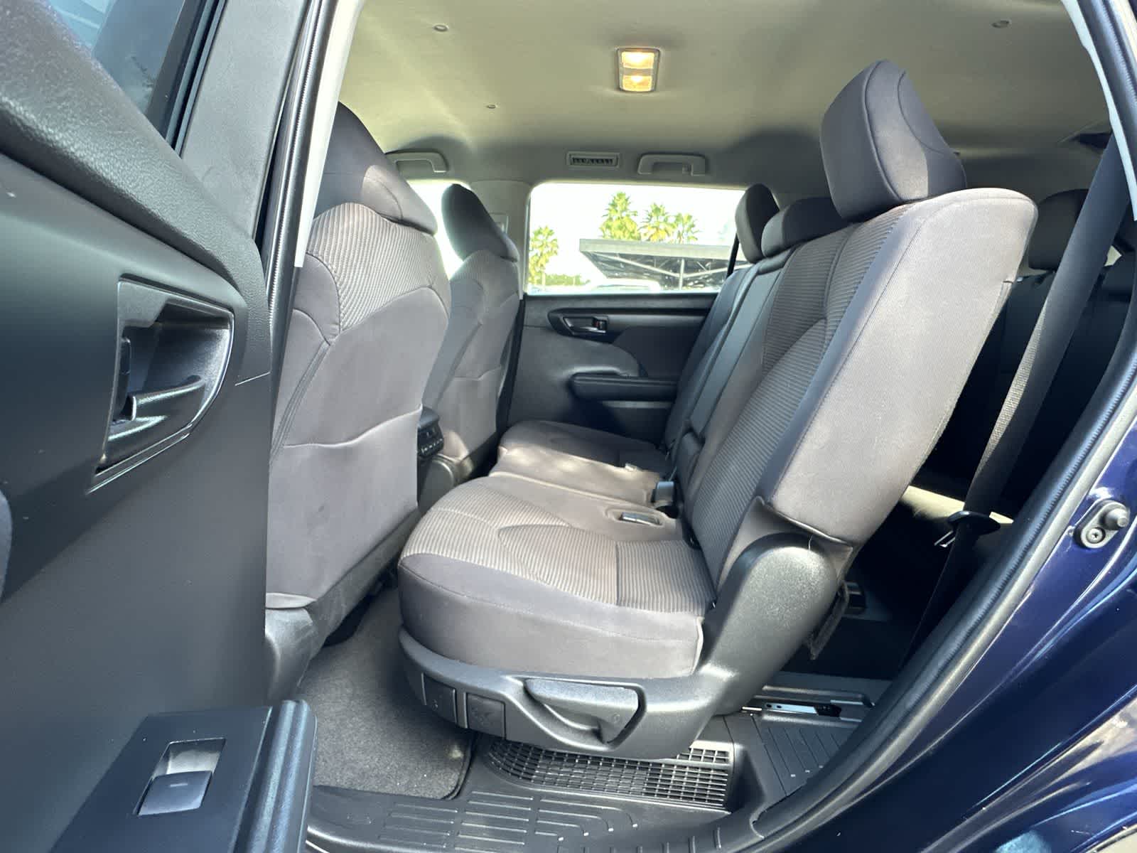 Thumbnail: 2022 Toyota Highlander - 13