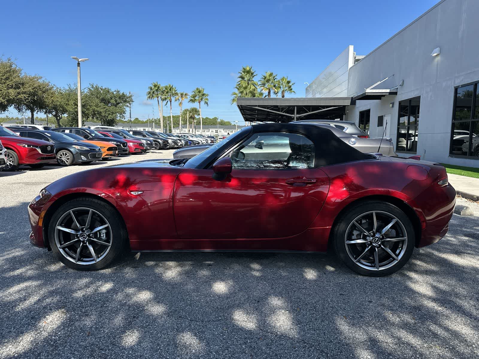 Thumbnail: 2022 Mazda MX-5 Miata - 2
