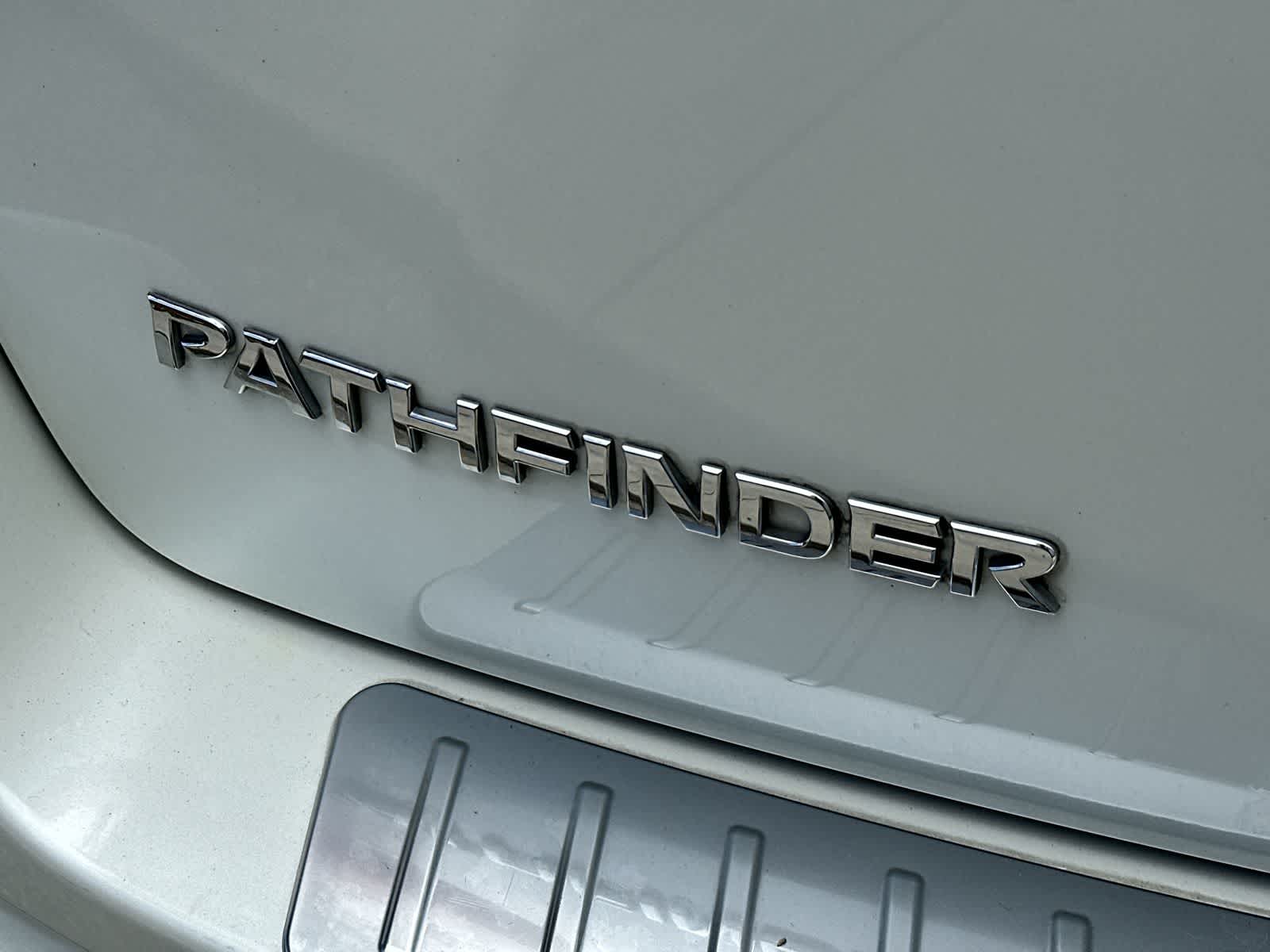 2019 Nissan Pathfinder SL 7