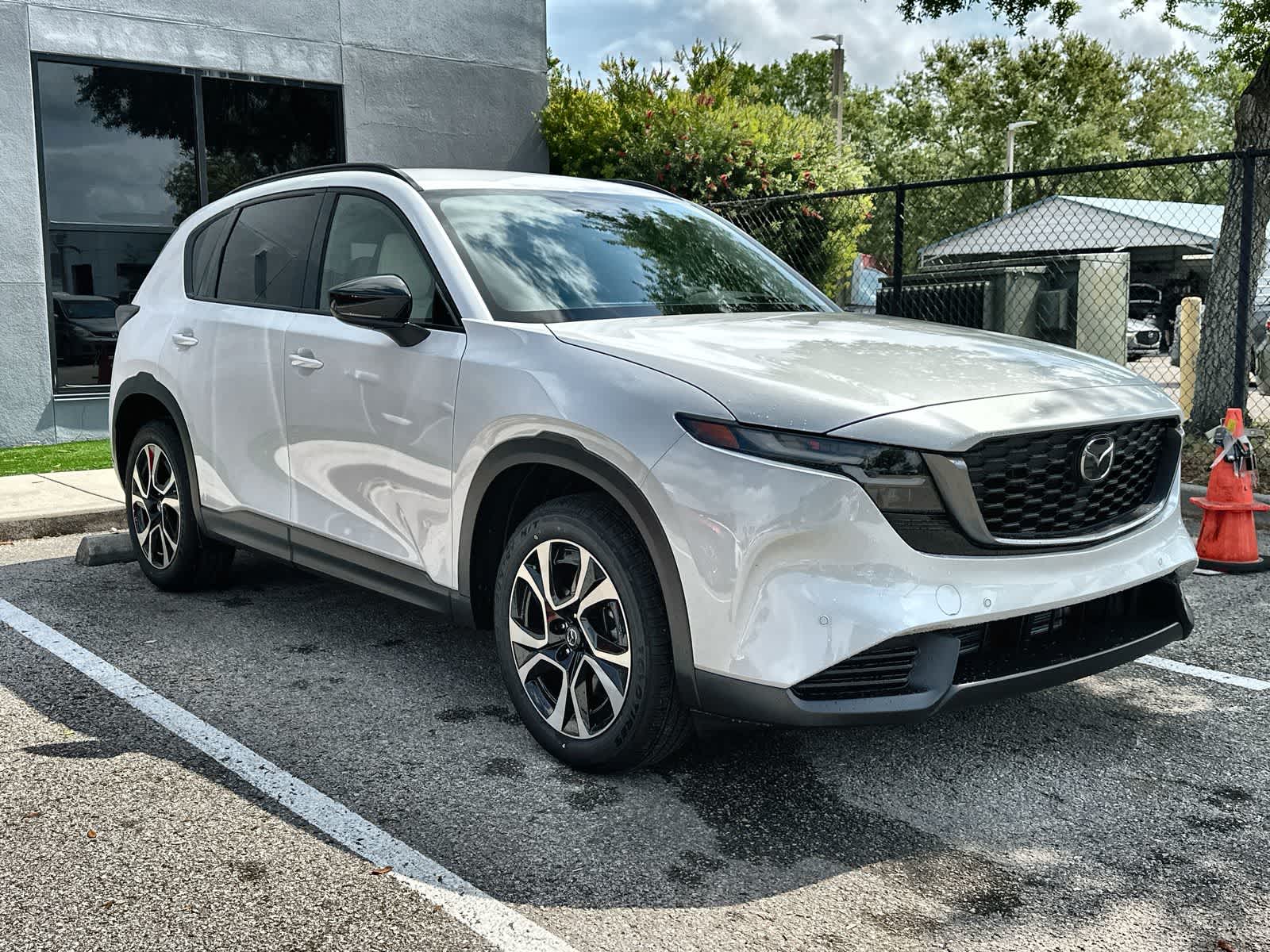 Thumbnail: 2026 Mazda CX-5 - 11