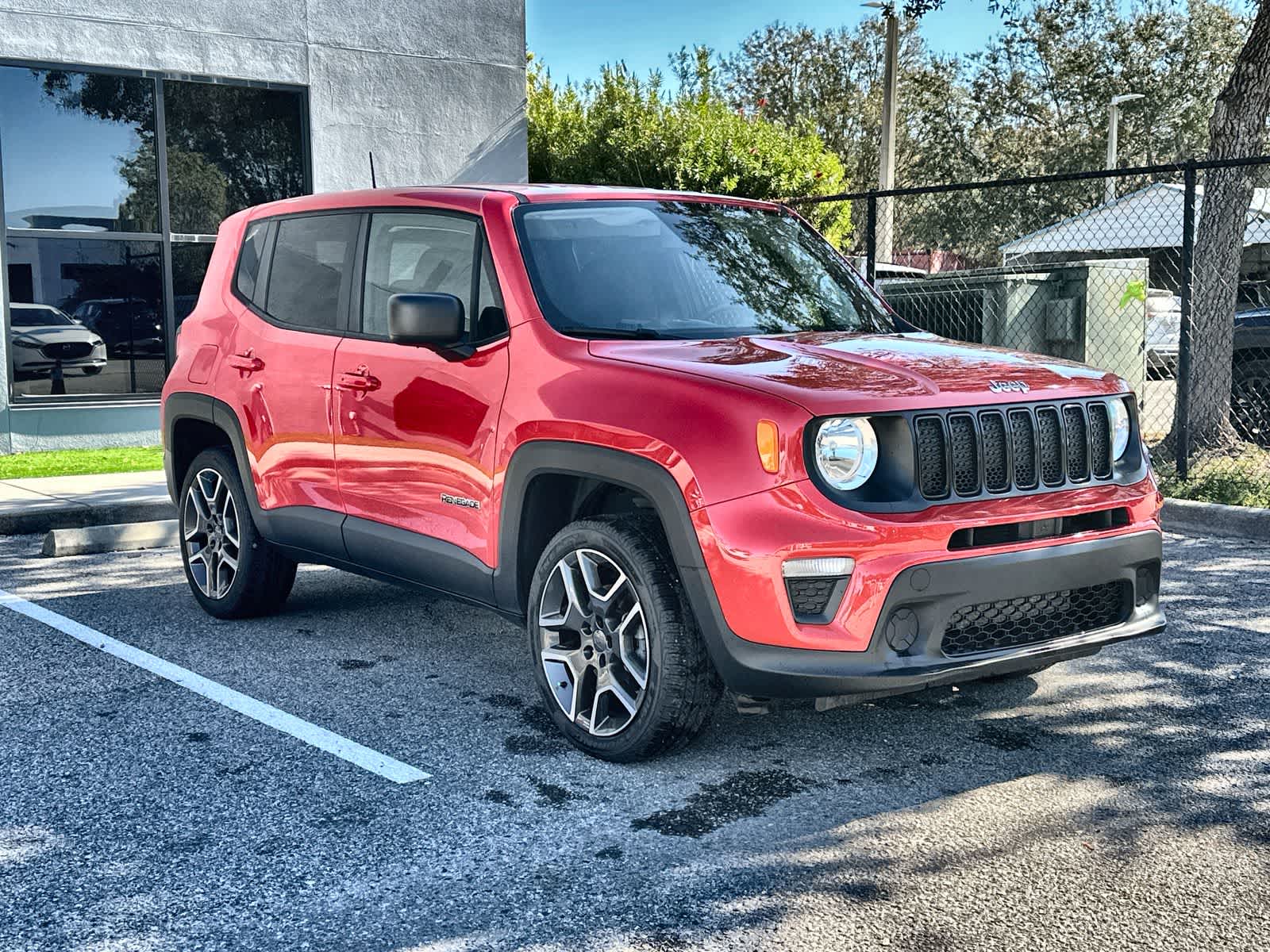 Thumbnail: 2020 Jeep Renegade - 11