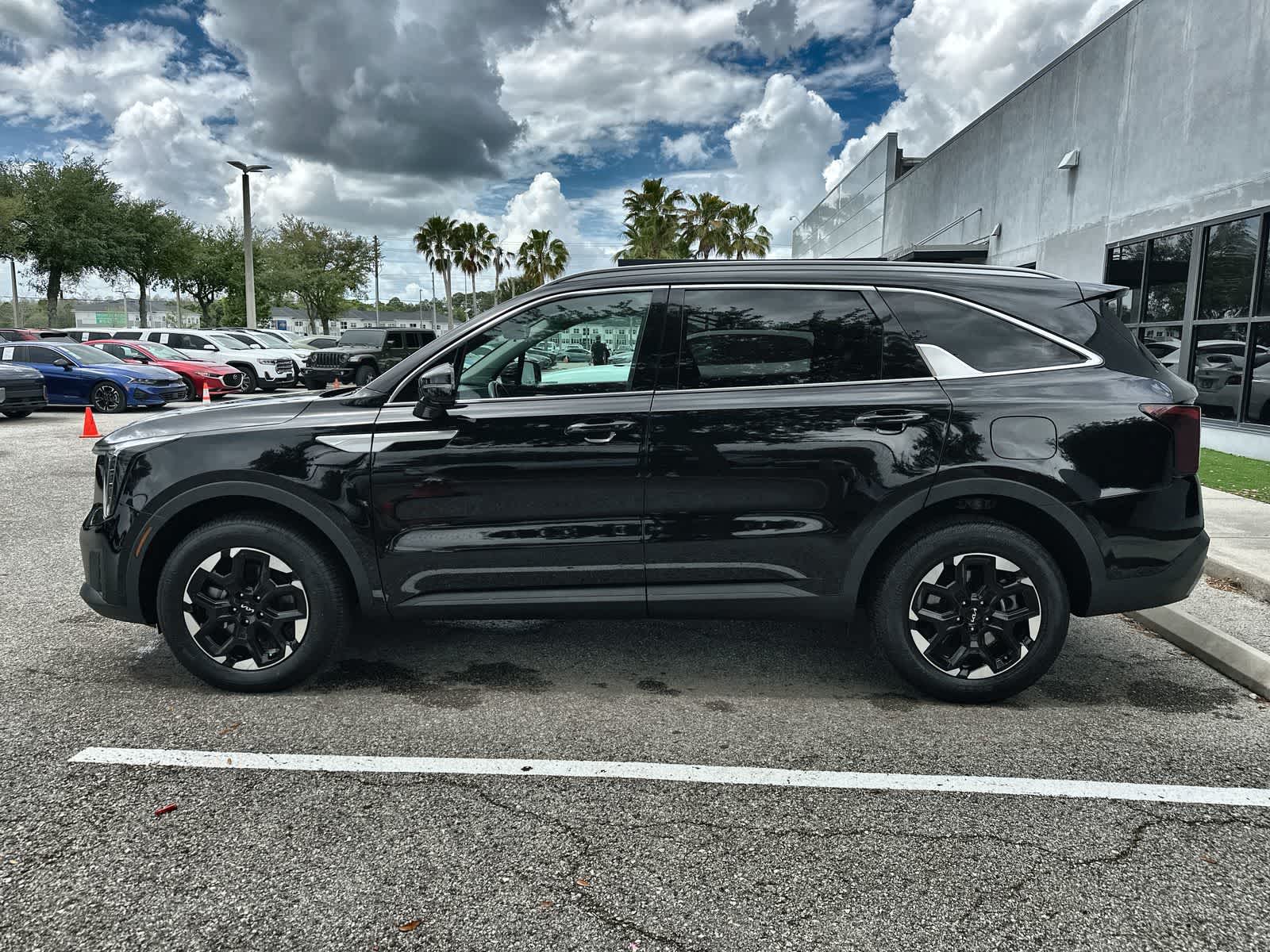 Thumbnail: 2024 Kia Sorento - 5