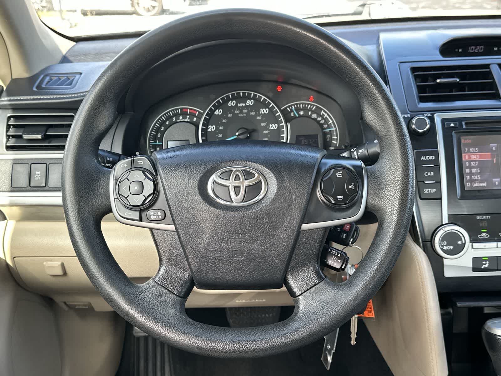 Thumbnail: 2014 Toyota Camry - 14