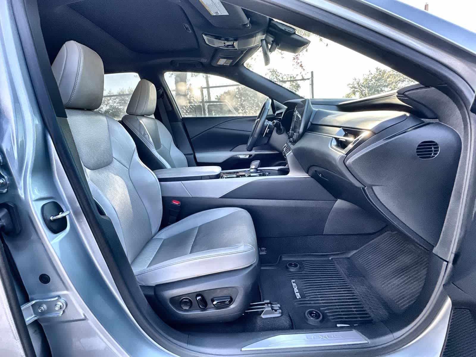 Thumbnail: 2023 Lexus RX - 14