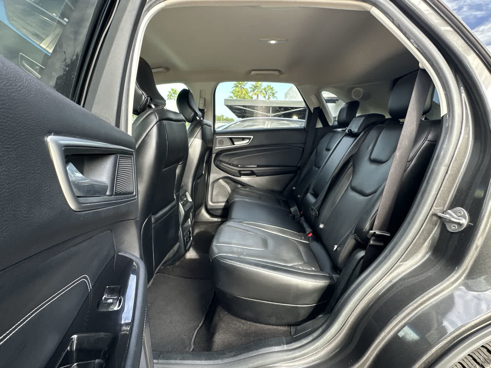 Thumbnail: 2019 Ford Edge - 13