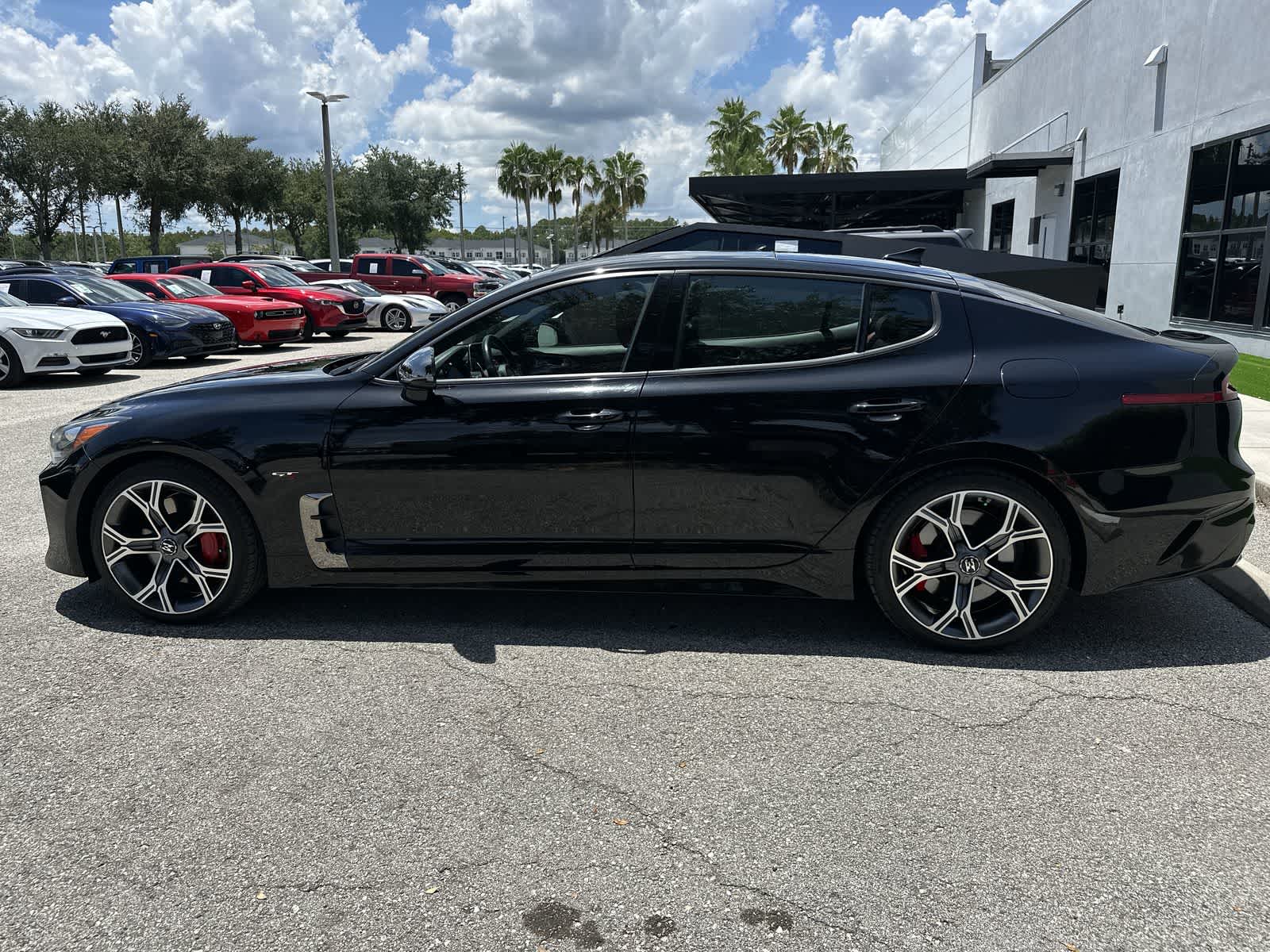 Thumbnail: 2018 Kia Stinger - 3