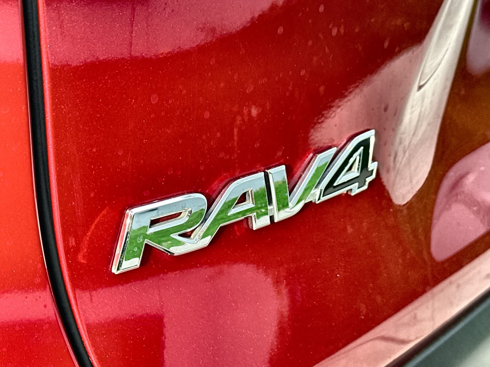 Thumbnail: 2020 Toyota RAV4 - 7