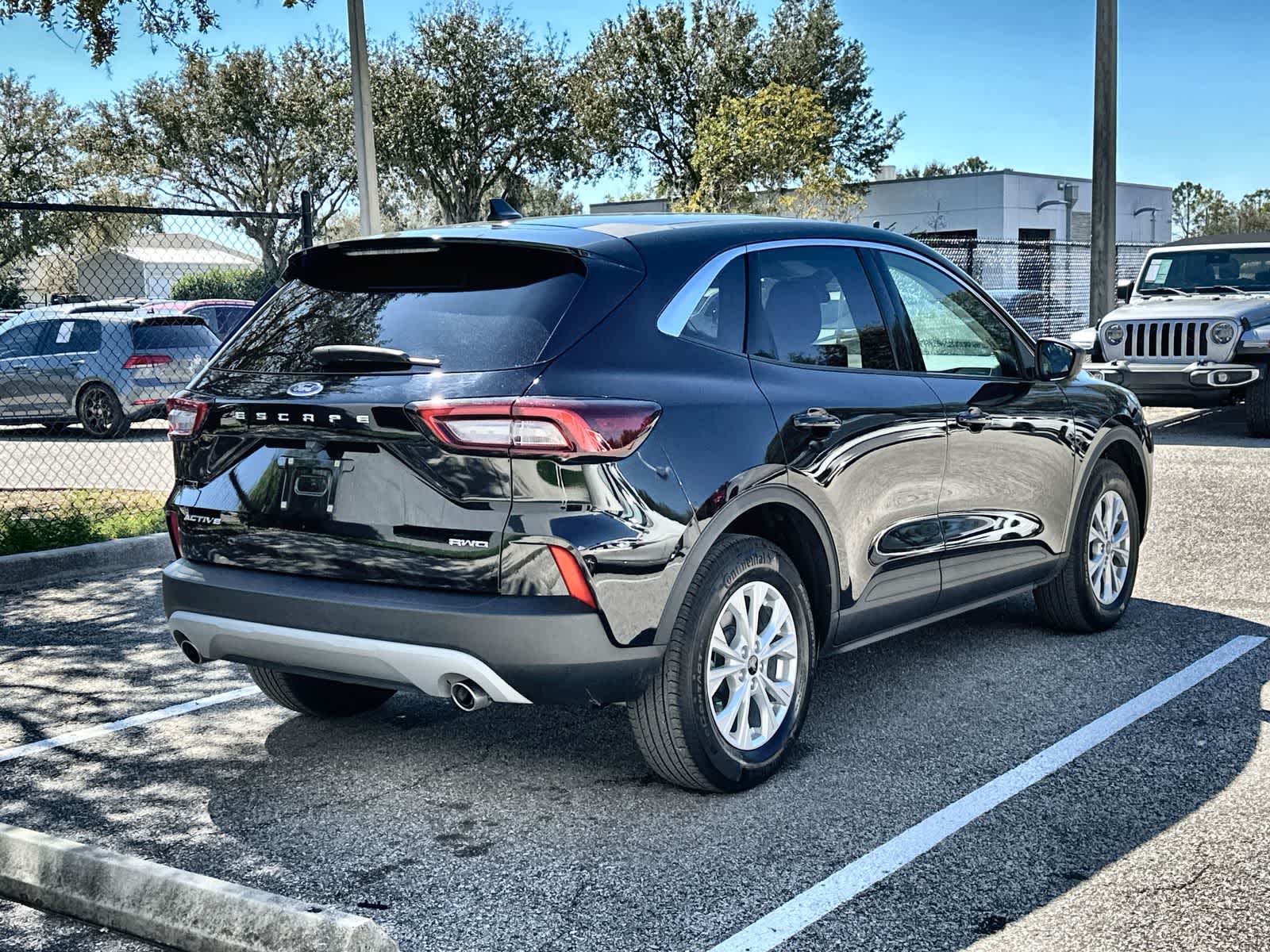 Thumbnail: 2024 Ford Escape - 8