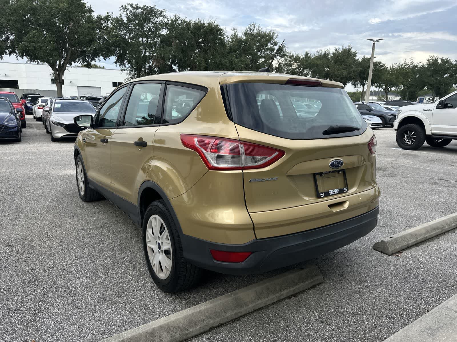 Thumbnail: 2014 Ford Escape - 4