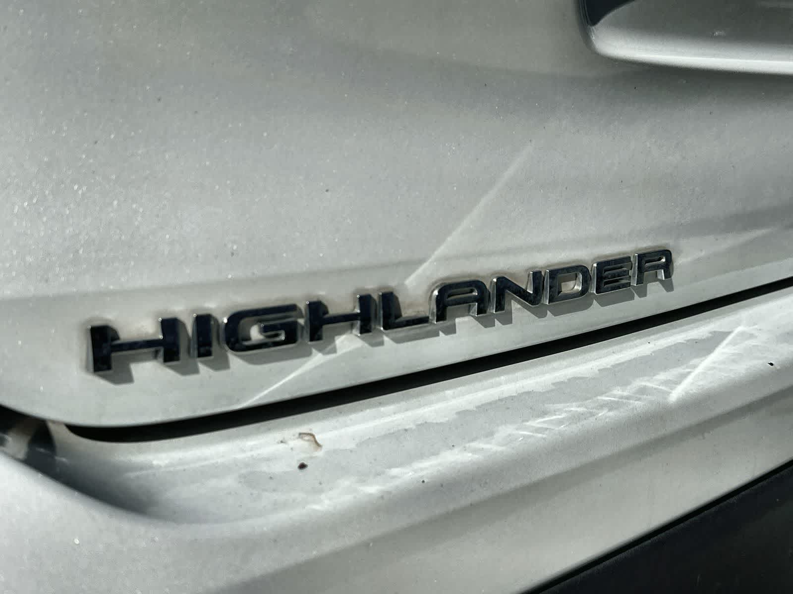Thumbnail: 2022 Toyota Highlander - 13