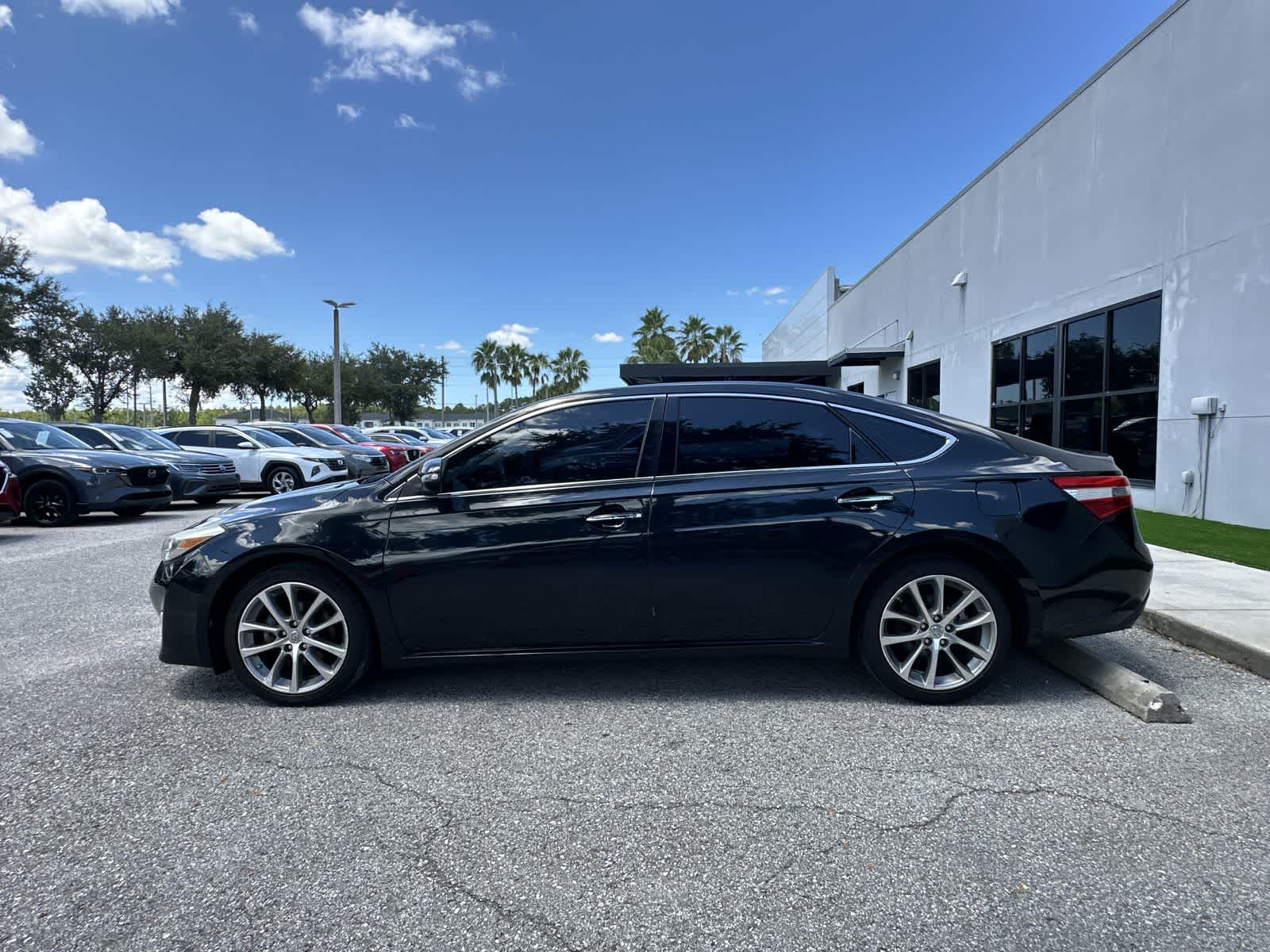 Thumbnail: 2015 Toyota Avalon - 2