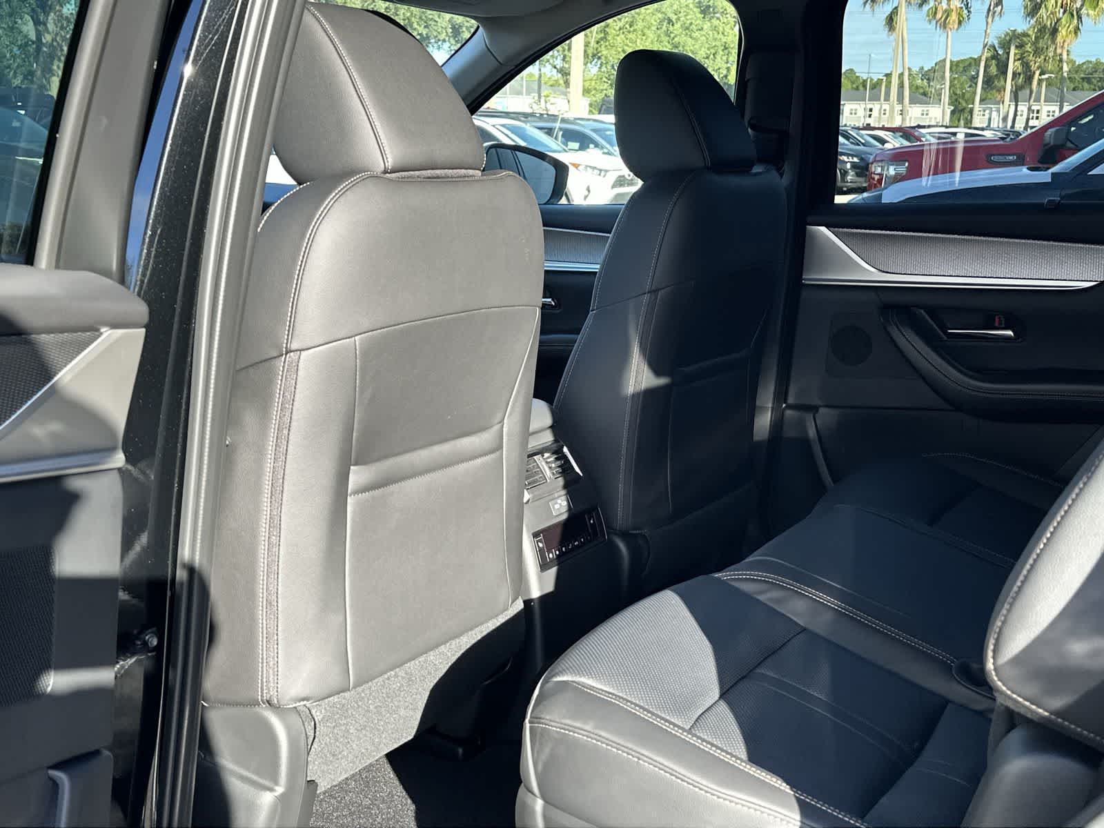 Thumbnail: 2026 Mazda CX-90 - 17