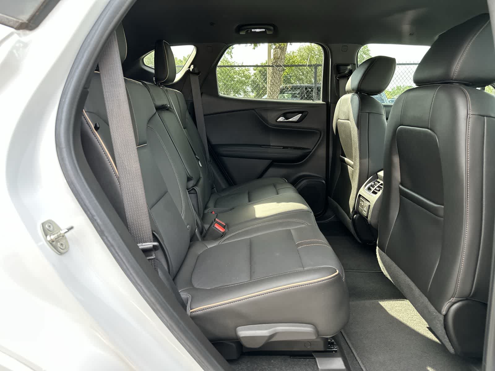 Thumbnail: 2019 Chevrolet Blazer - 19