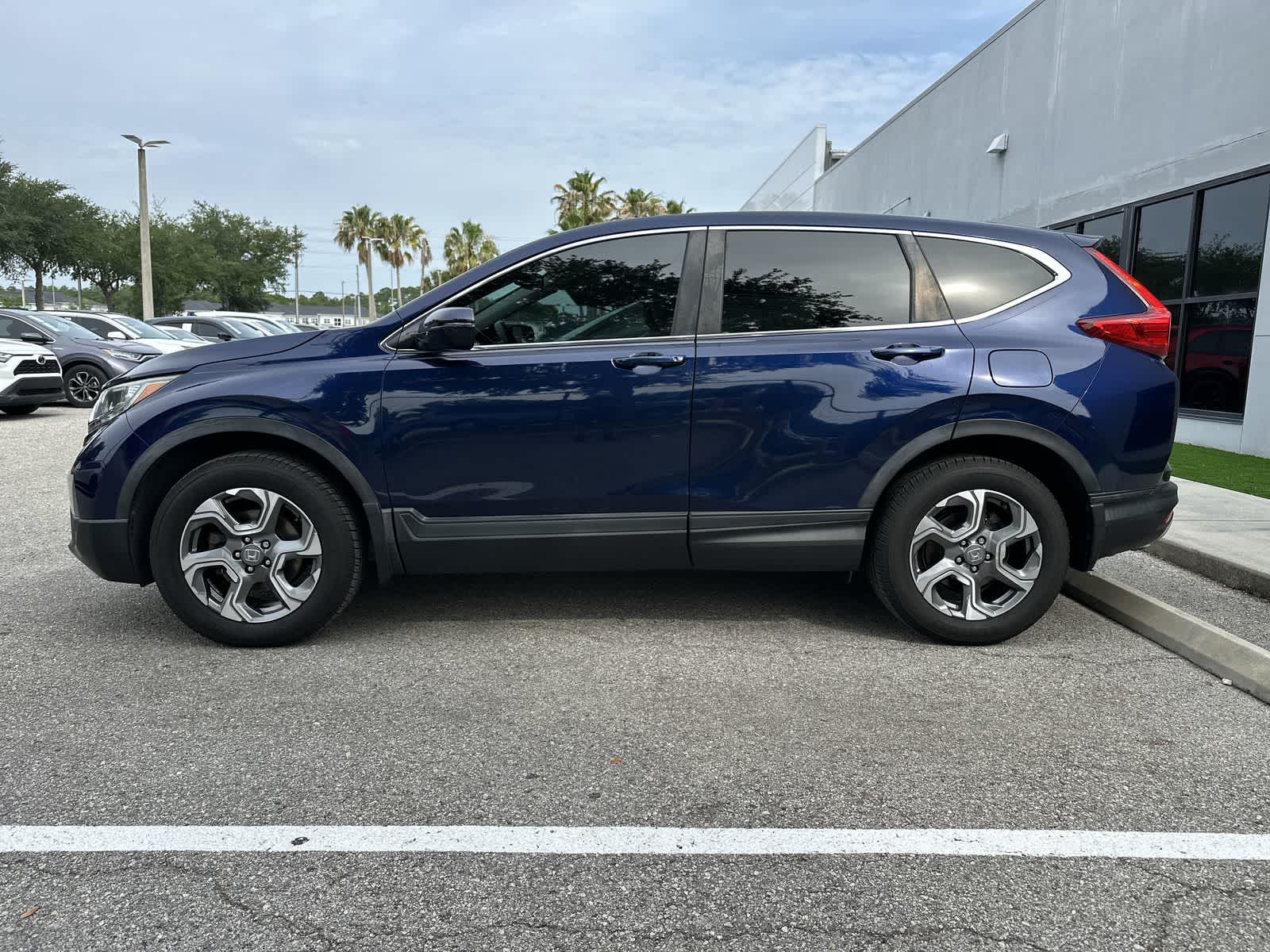 Thumbnail: 2017 Honda CR-V - 5