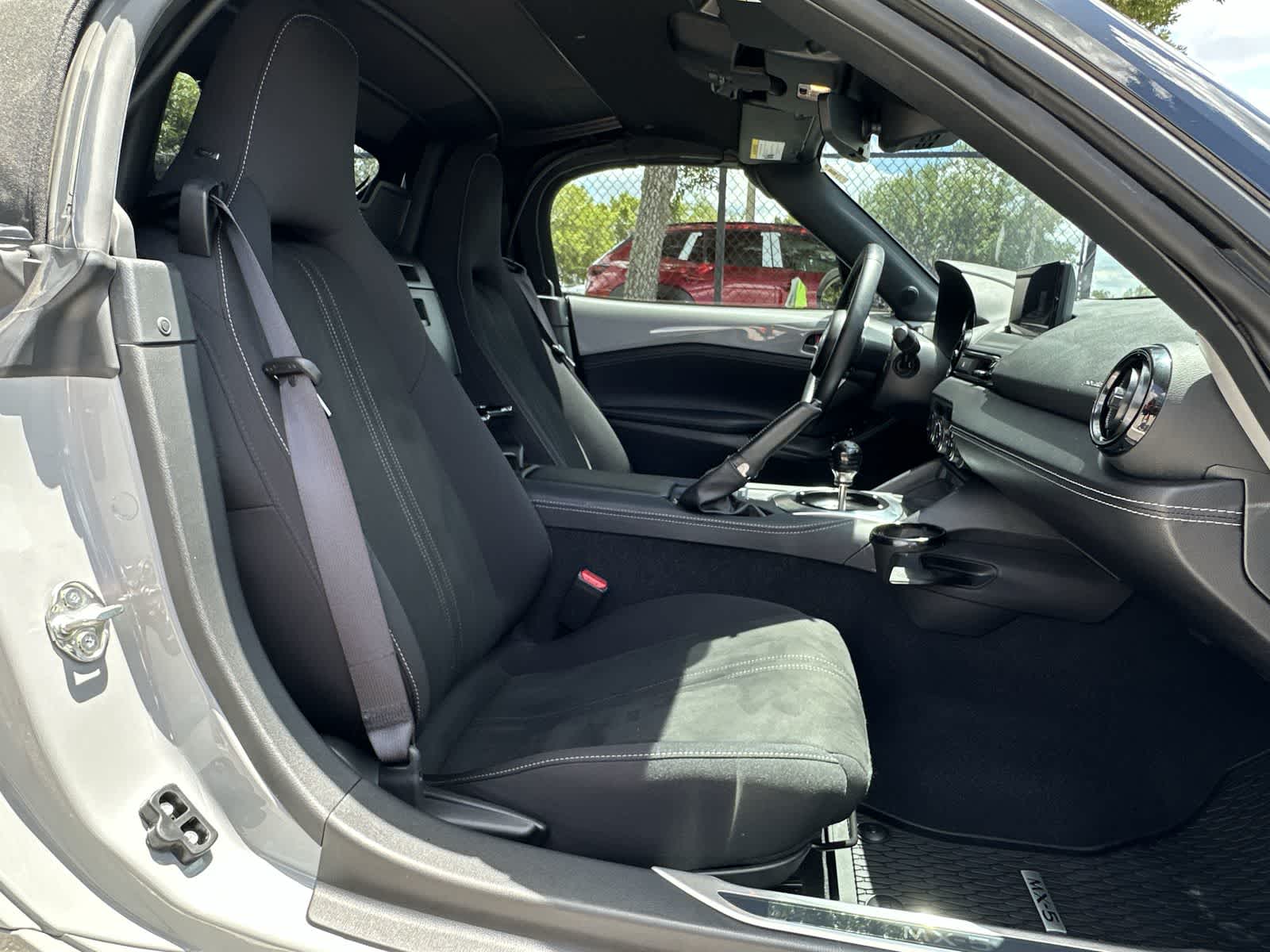 Thumbnail: 2025 Mazda MX-5 Miata - 13