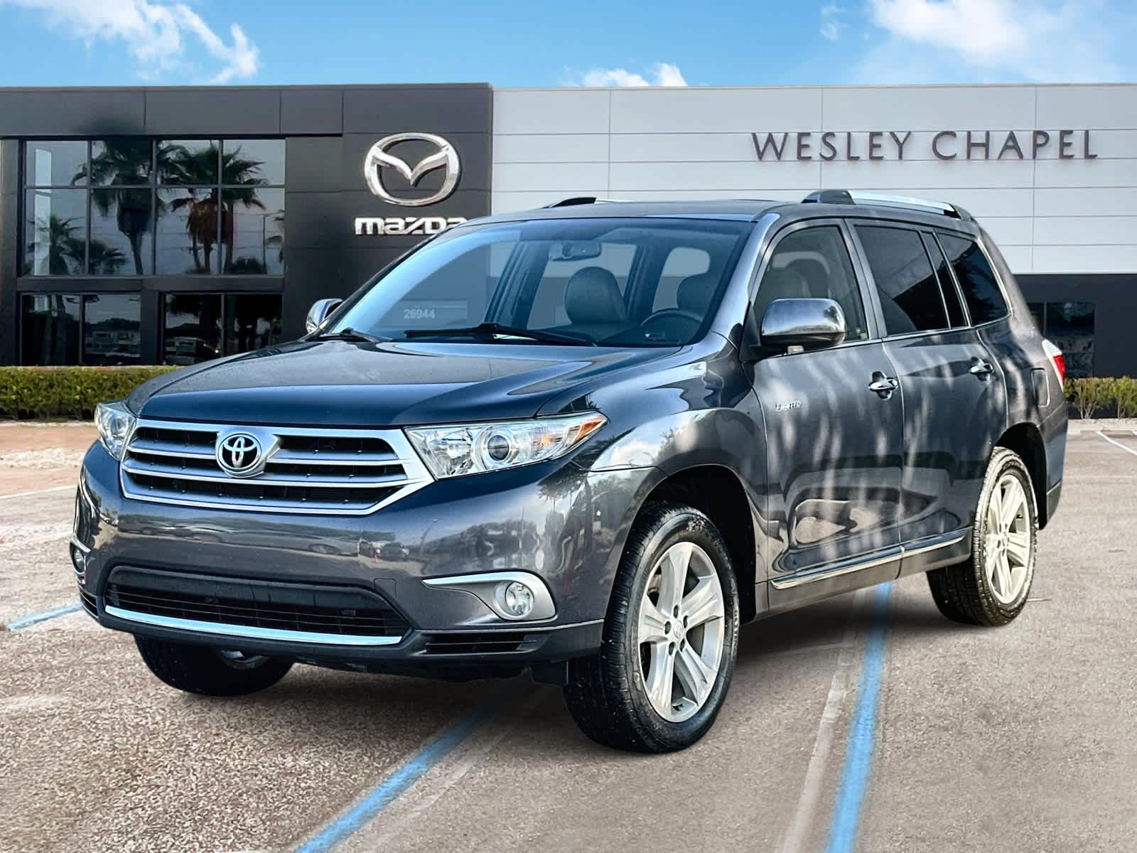 Thumbnail: 2013 Toyota Highlander - 2