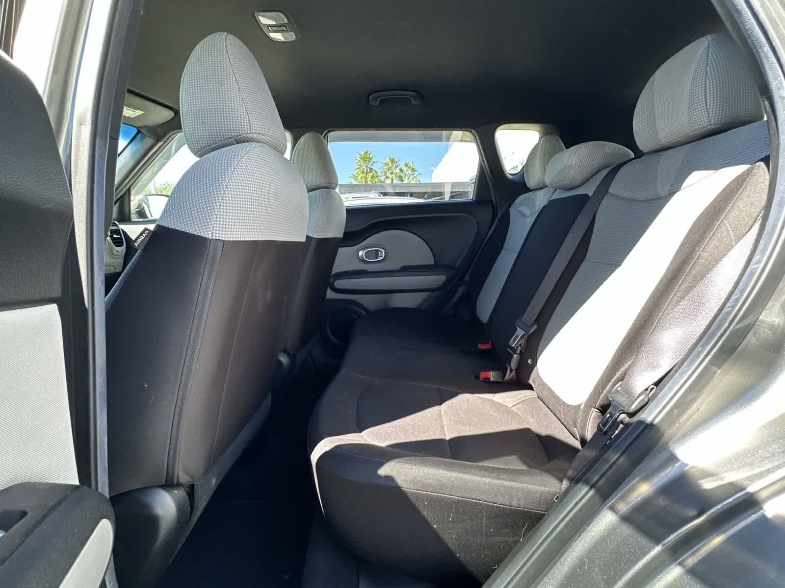 Thumbnail: 2017 Kia Soul - 13