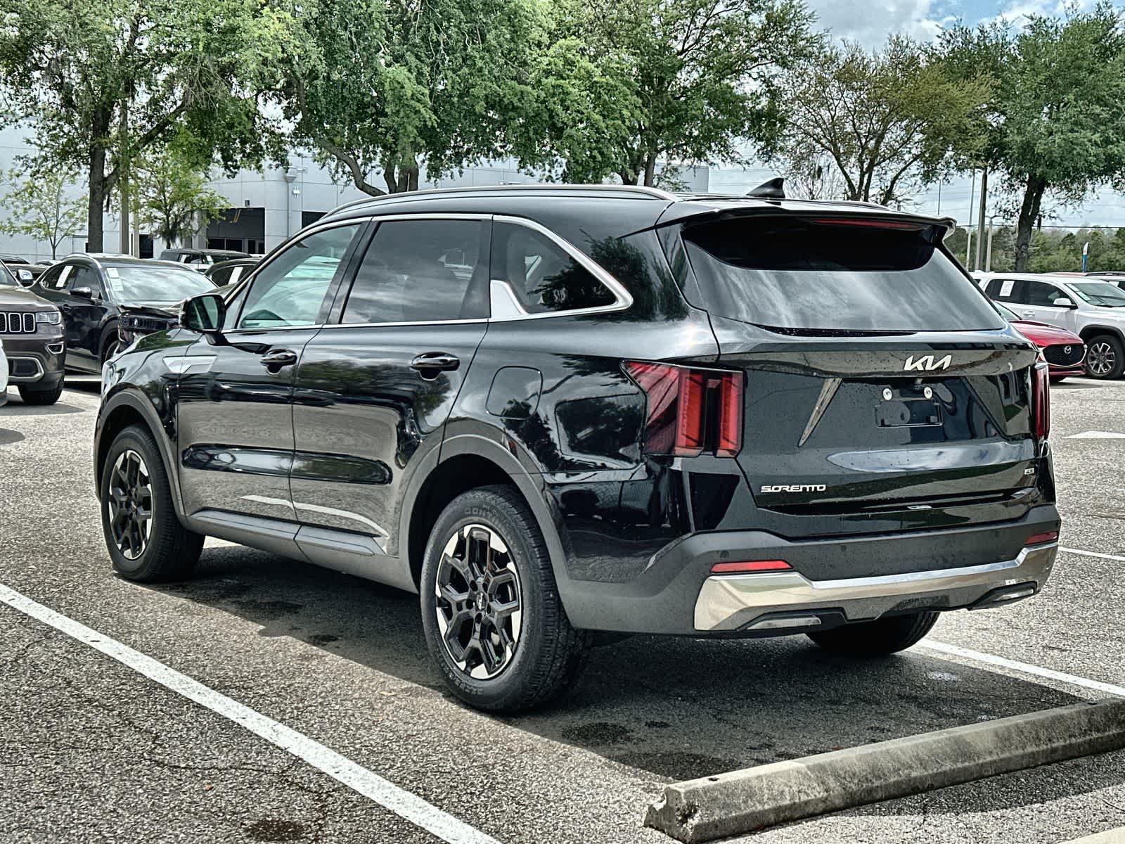 Thumbnail: 2024 Kia Sorento - 6