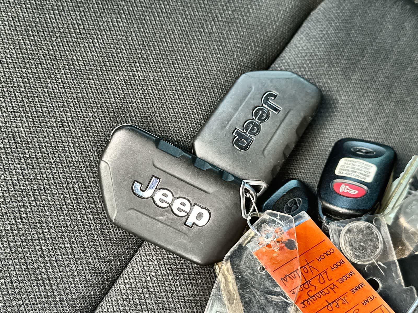 Thumbnail: 2021 Jeep Wrangler - 21