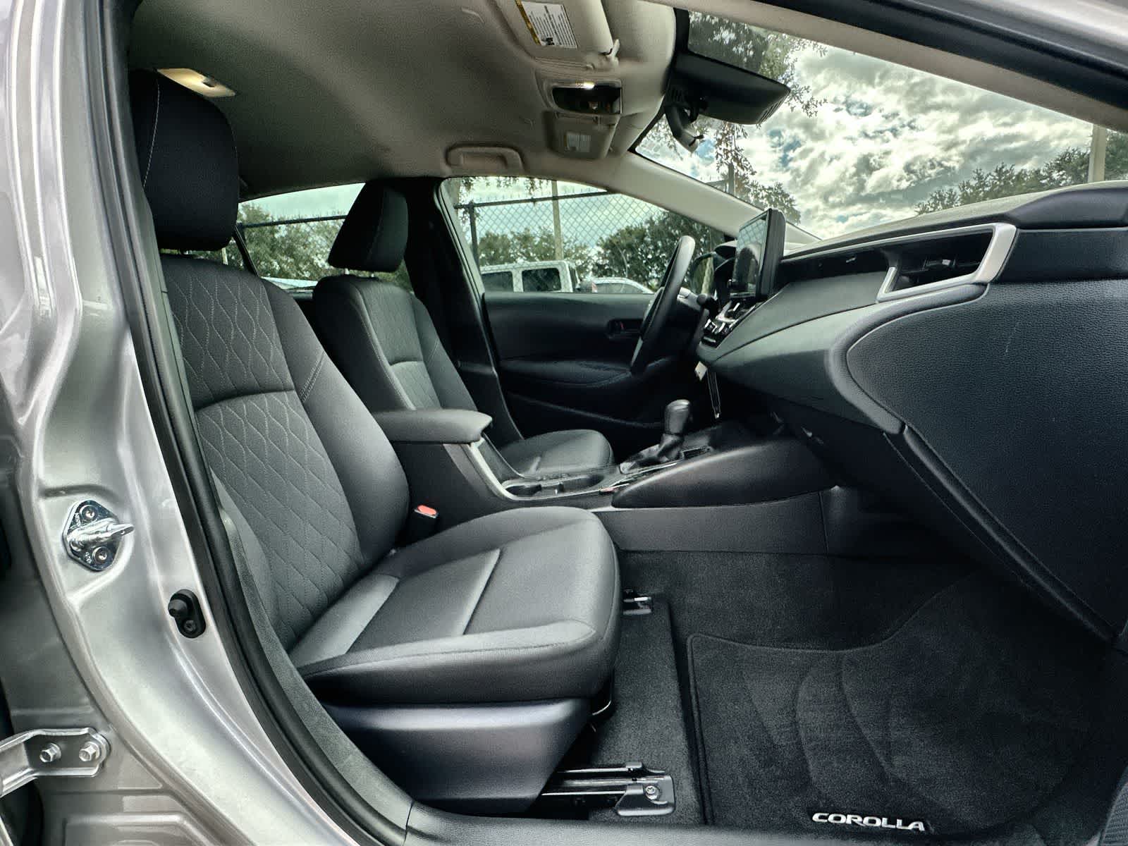 Thumbnail: 2025 Toyota Corolla - 14