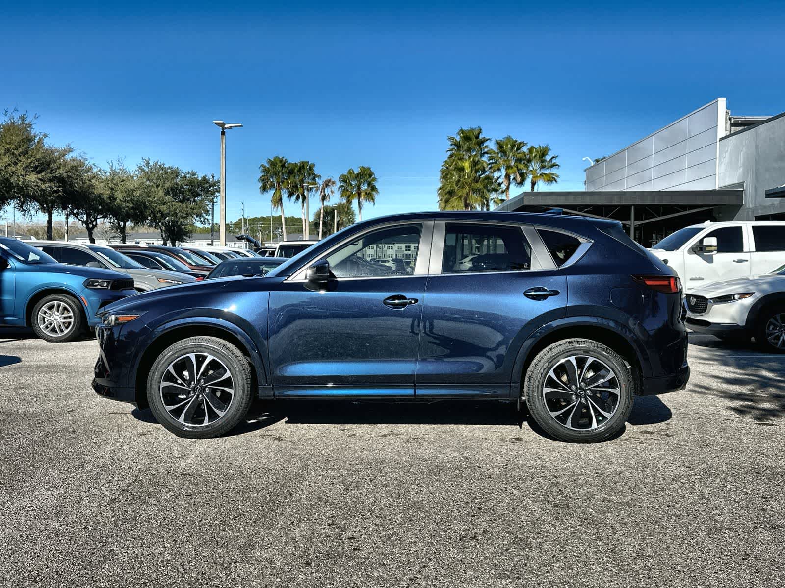 Thumbnail: 2025 Mazda CX-5 - 3