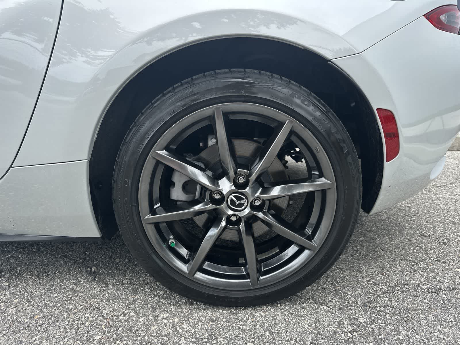 Thumbnail: 2018 Mazda MX-5 Miata - 8