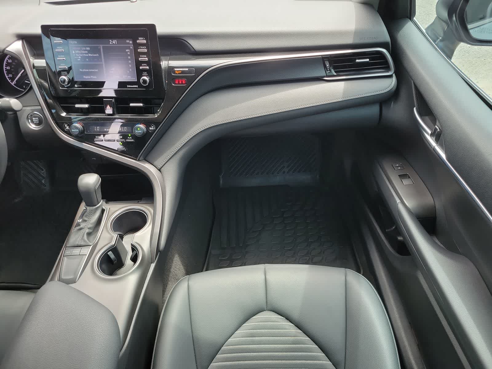 2024 Toyota Camry SE 13