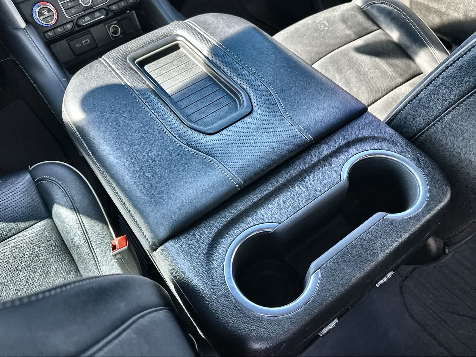 Thumbnail: 2021 GMC Yukon - 16