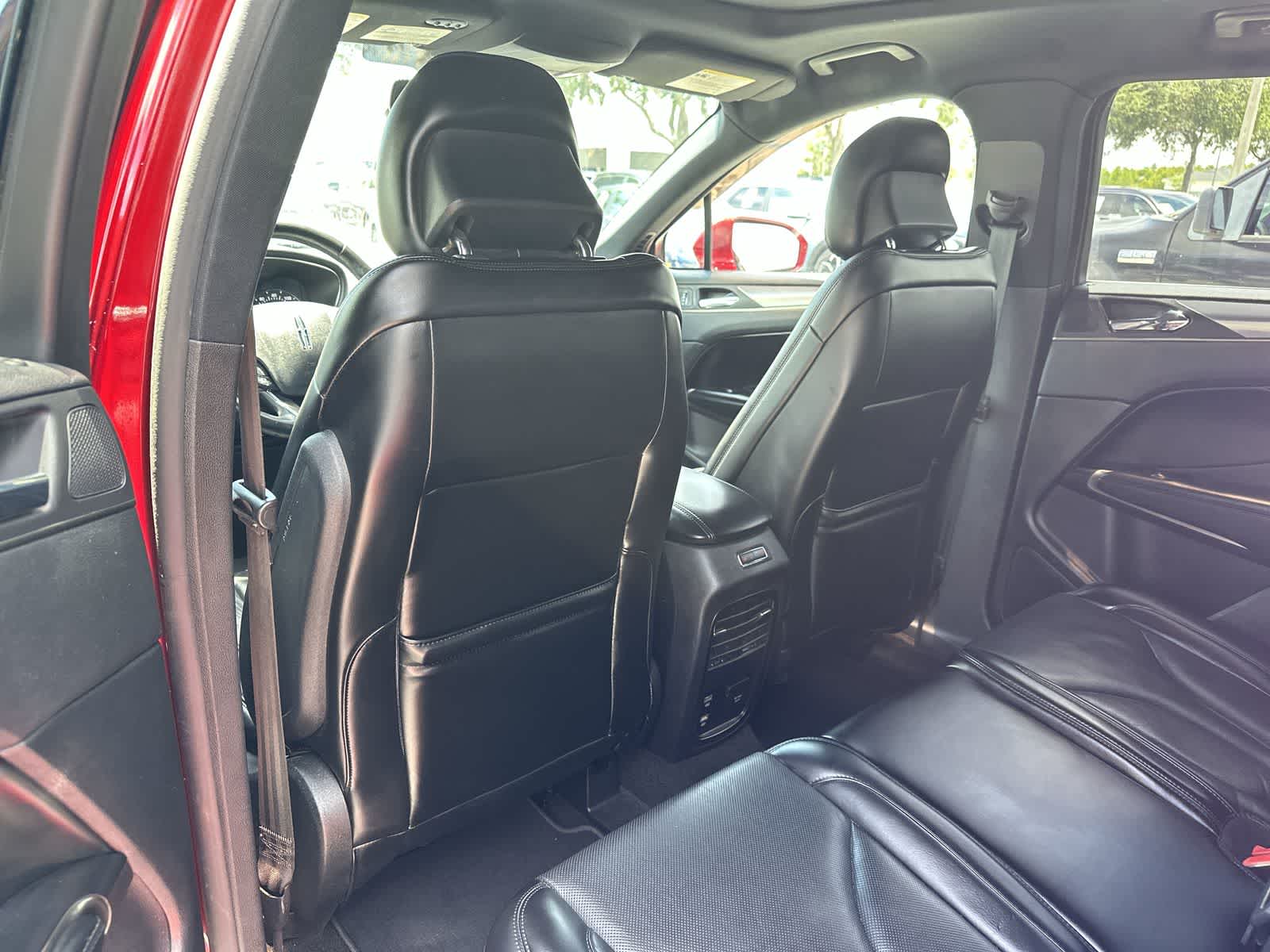 Thumbnail: 2019 Lincoln MKC - 12