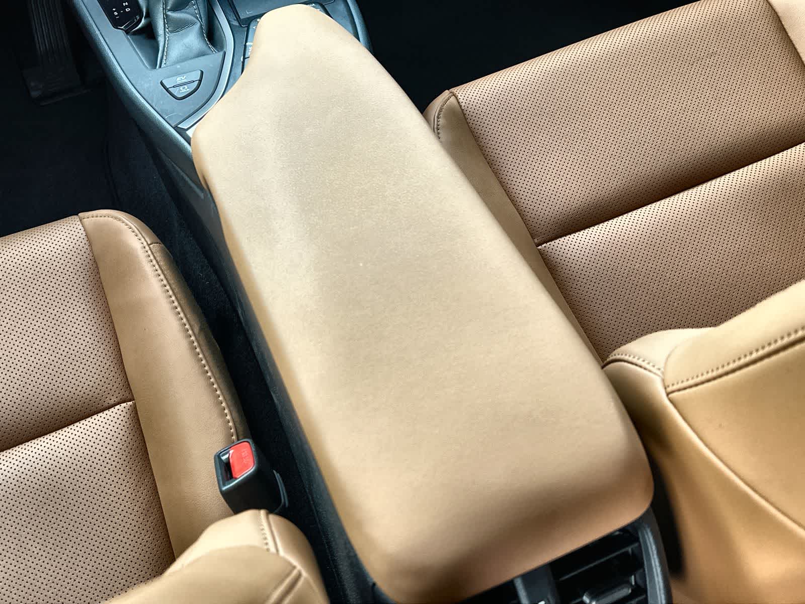 Thumbnail: 2021 Lexus UX - 16