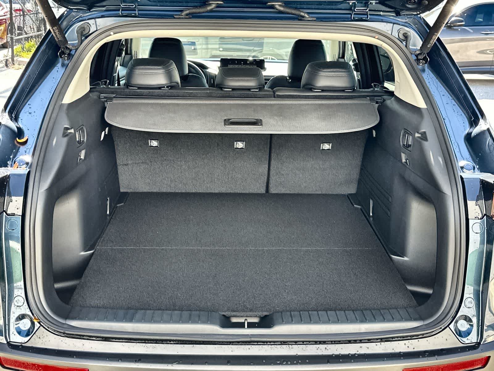 Thumbnail: 2026 Mazda CX-50 - 17