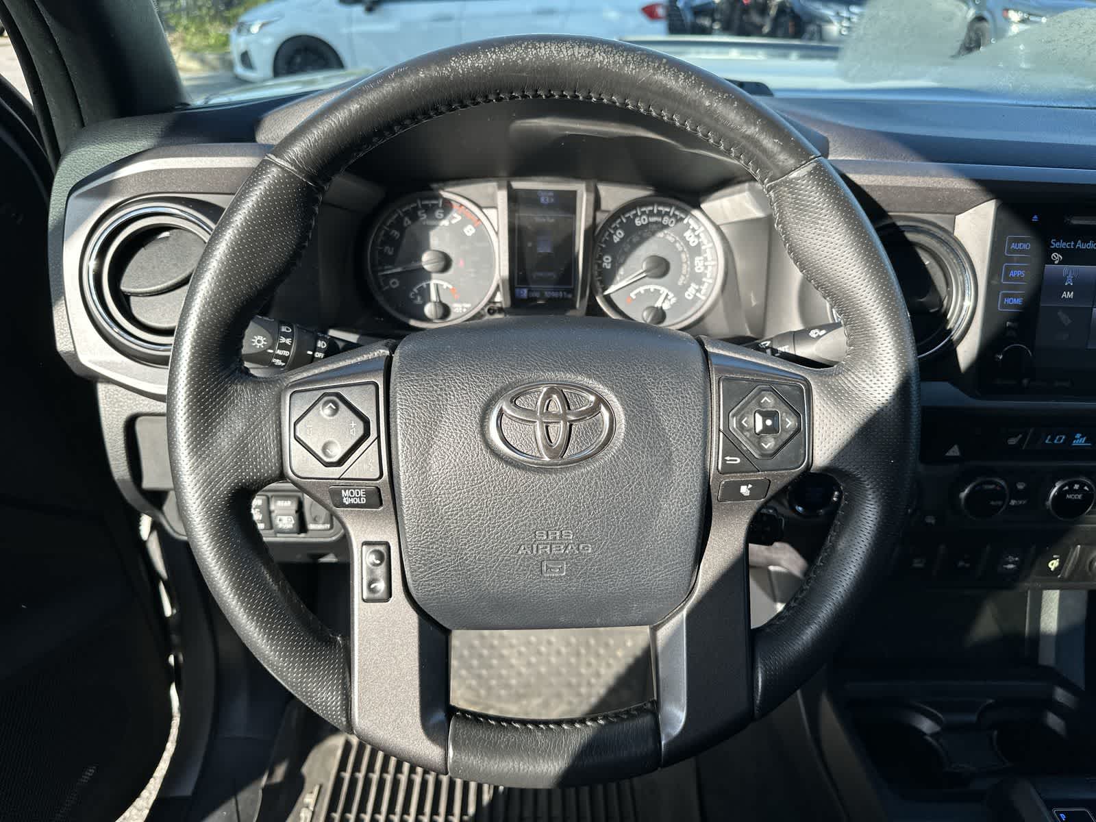 Thumbnail: 2017 Toyota Tacoma - 20