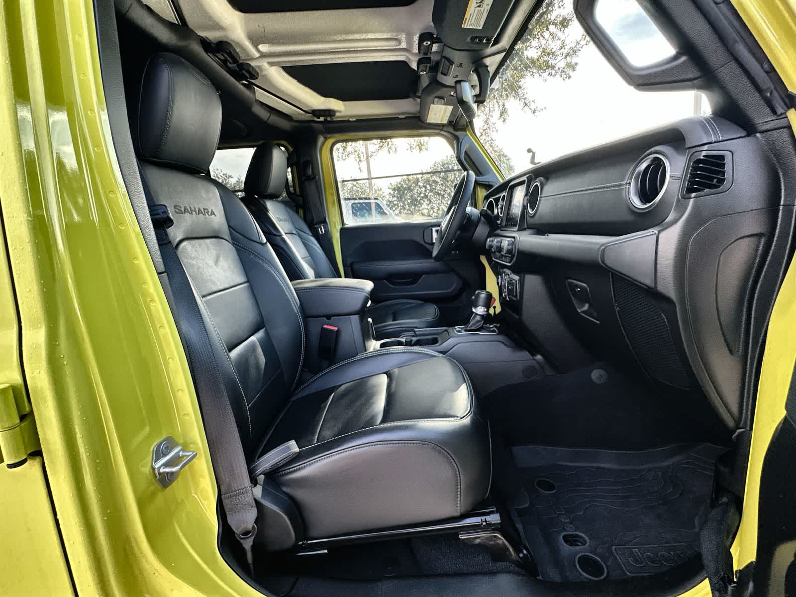 Thumbnail: 2023 Jeep Wrangler - 14