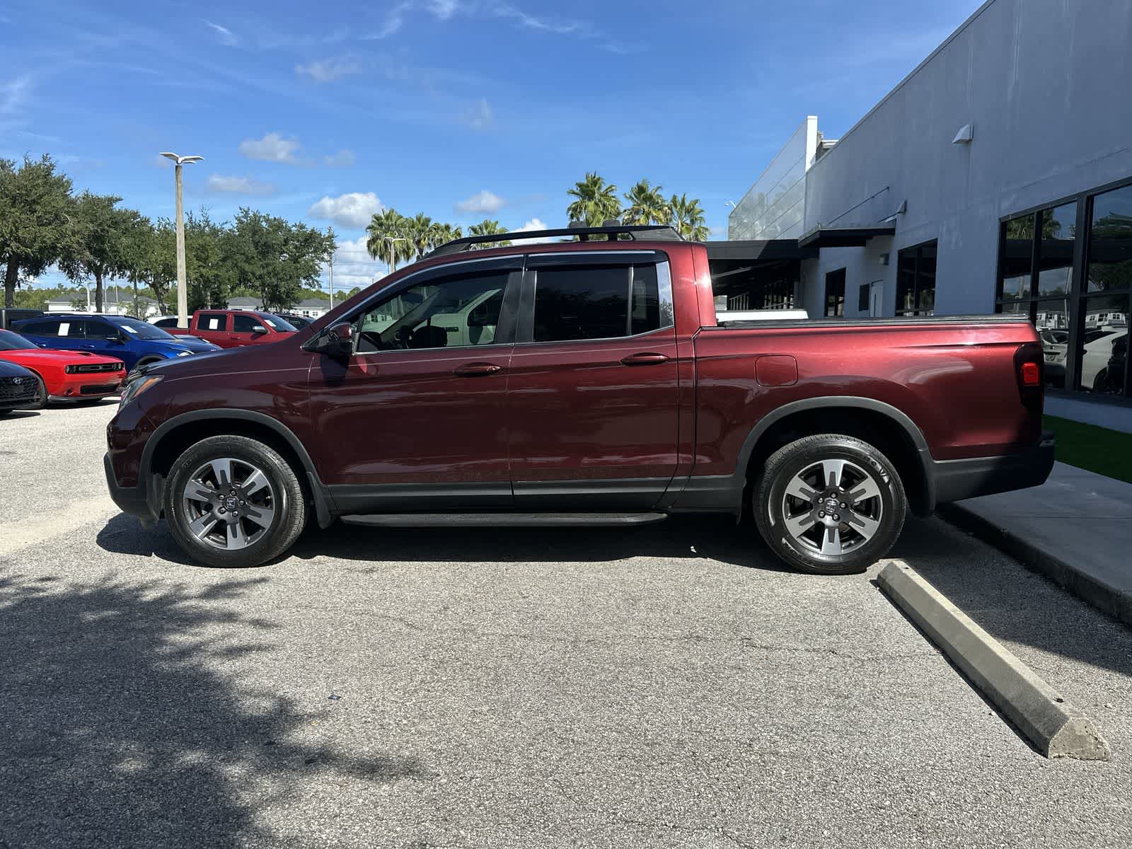 Thumbnail: 2017 Honda Ridgeline - 3