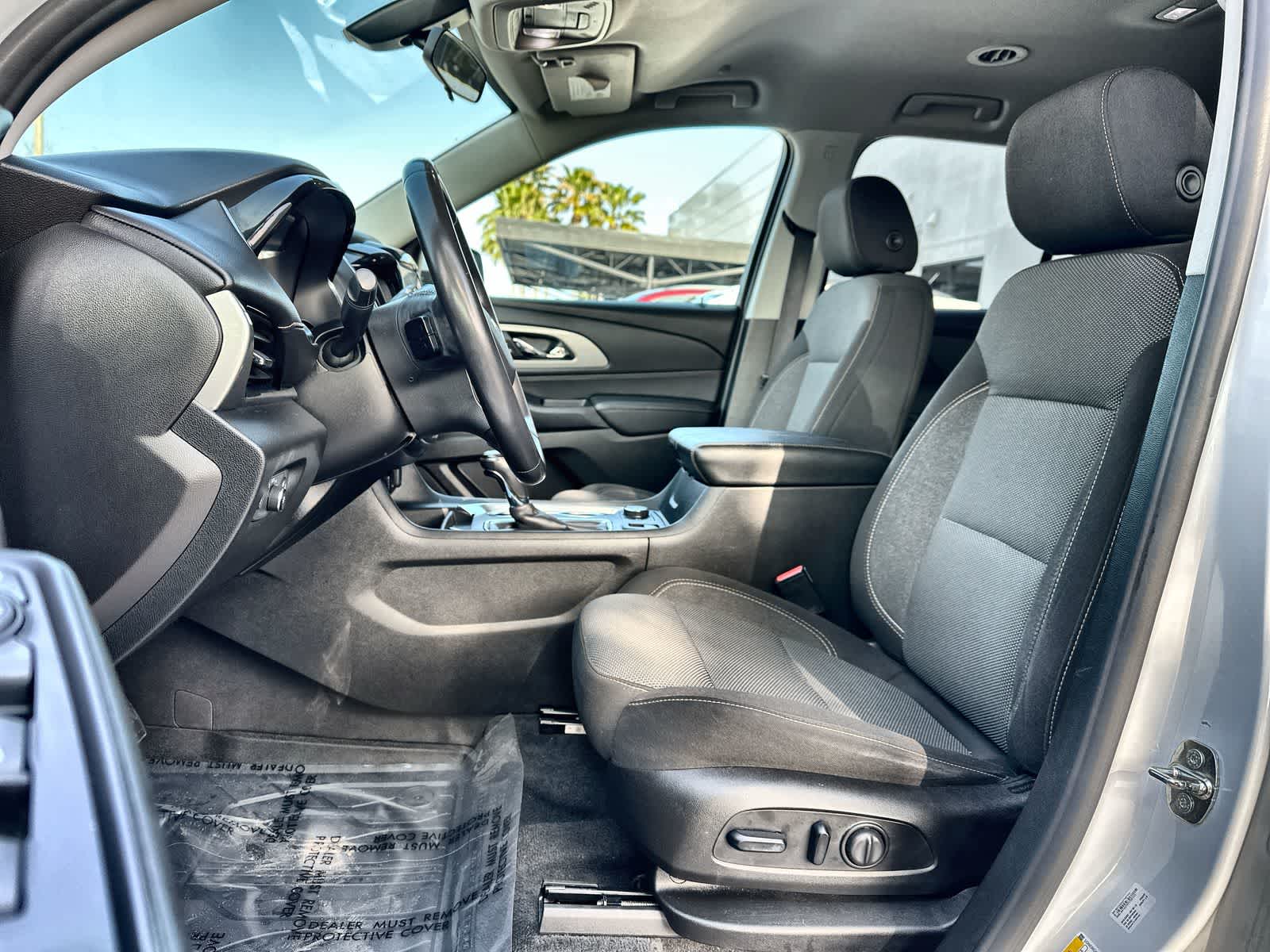 Thumbnail: 2019 Chevrolet Traverse - 3