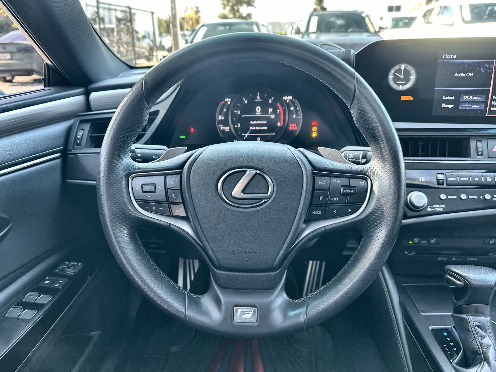 Thumbnail: 2022 Lexus ES - 15