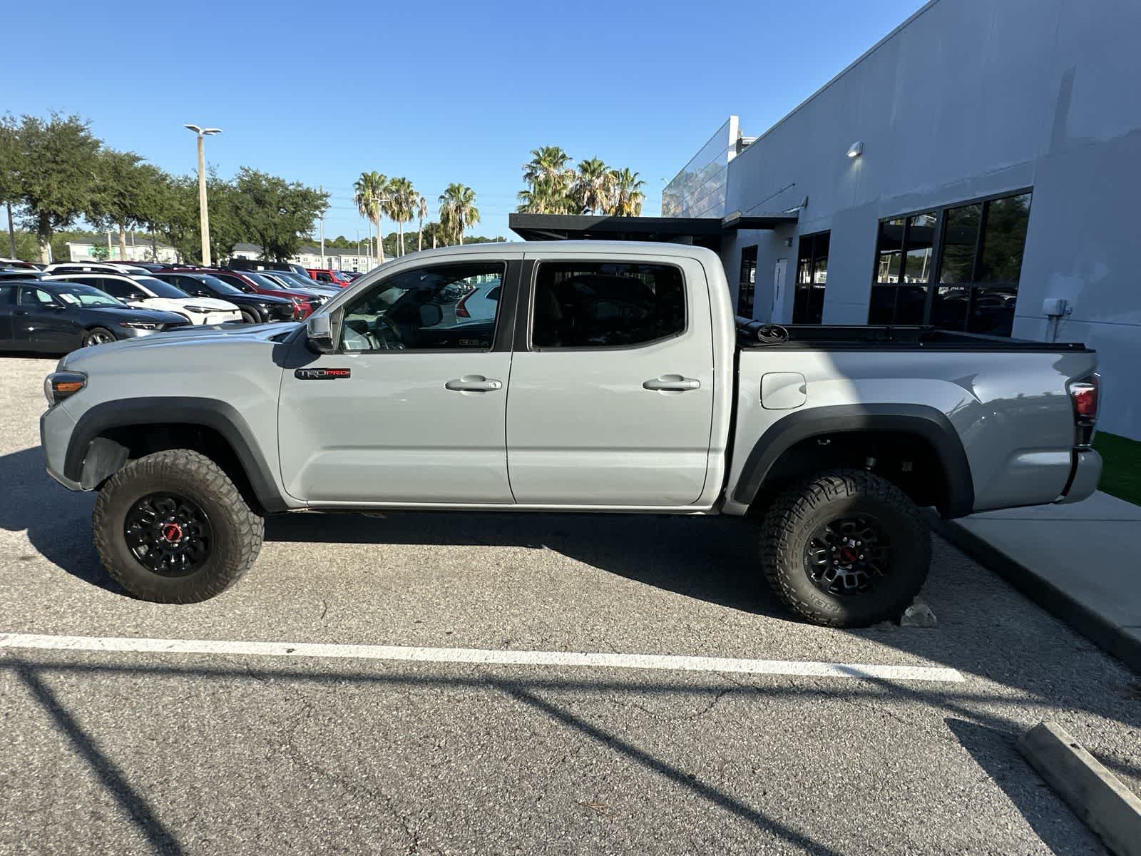 Thumbnail: 2017 Toyota Tacoma - 5