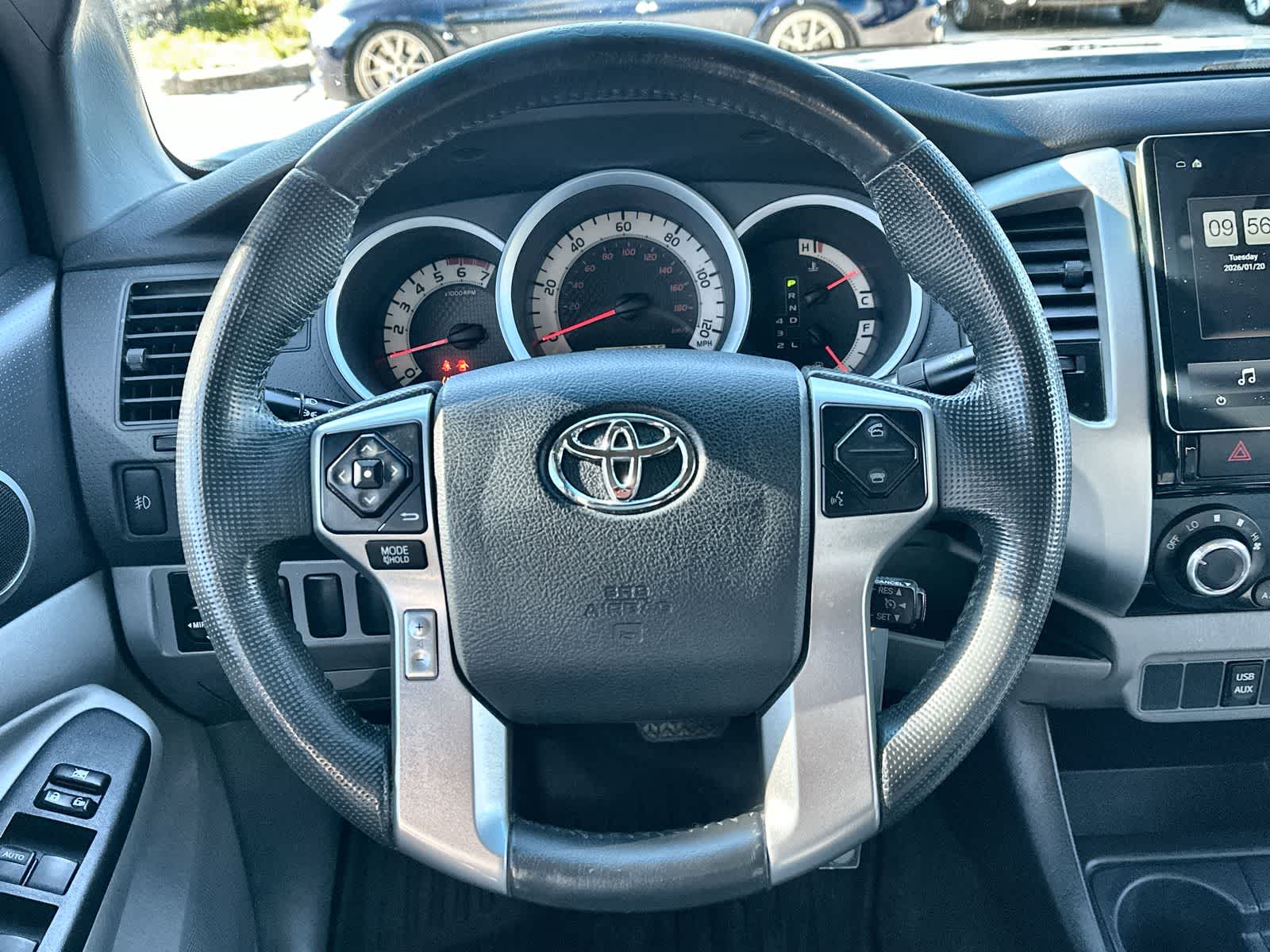 Thumbnail: 2015 Toyota Tacoma - 15