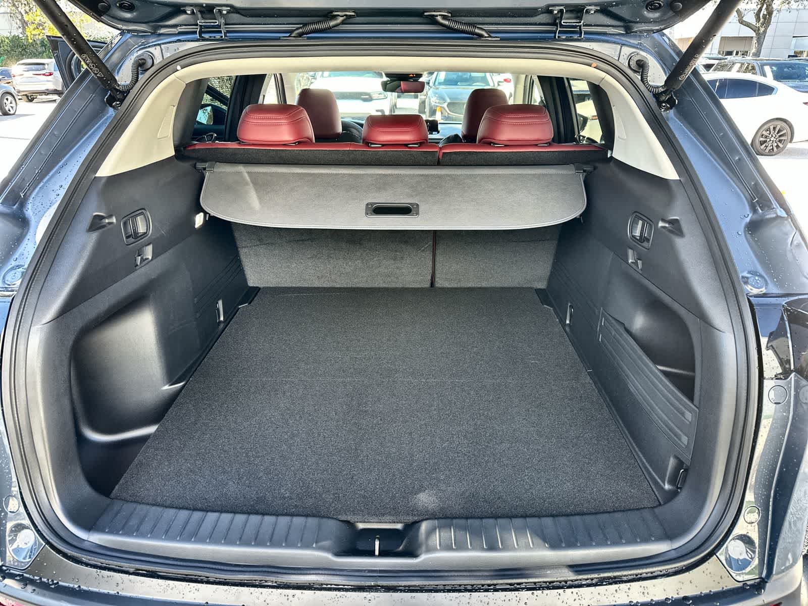 Thumbnail: 2026 Mazda CX-50 - 17