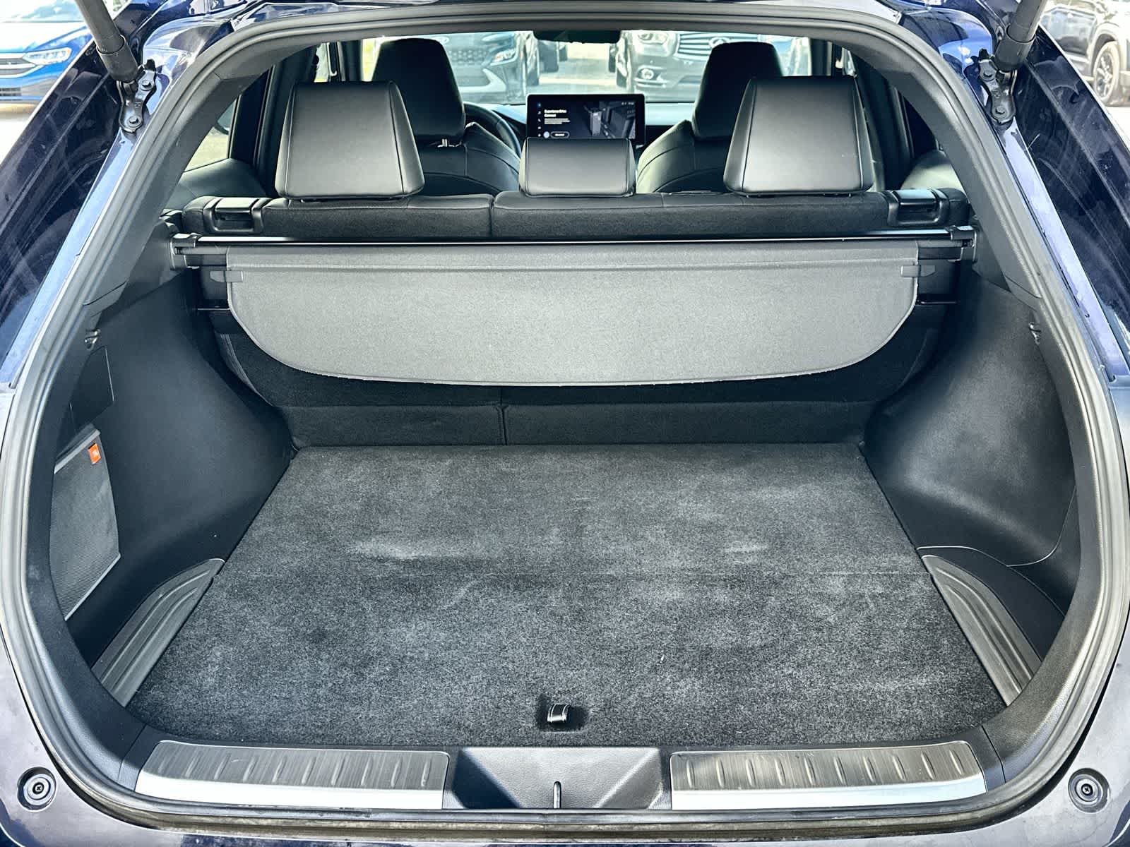 Thumbnail: 2024 Toyota Venza - 19