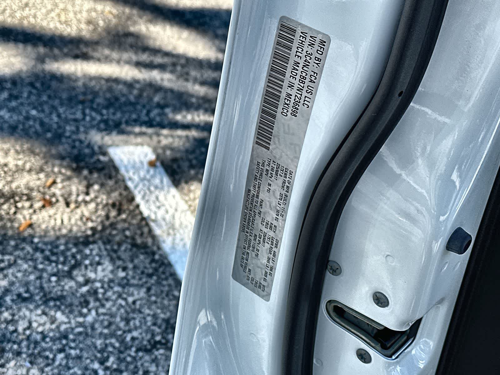 Thumbnail: 2022 Jeep Compass - 21