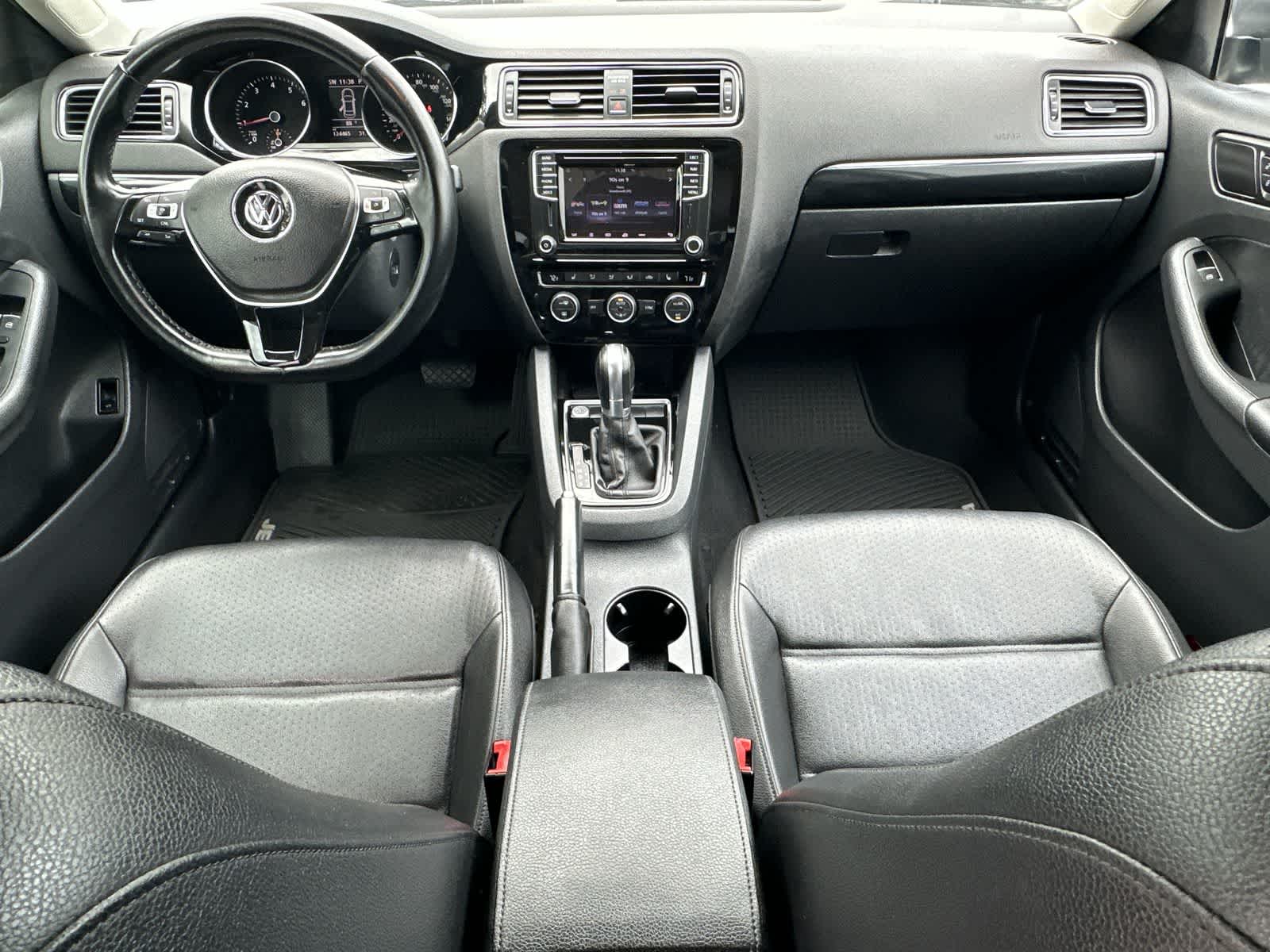 Thumbnail: 2017 Volkswagen Jetta - 10