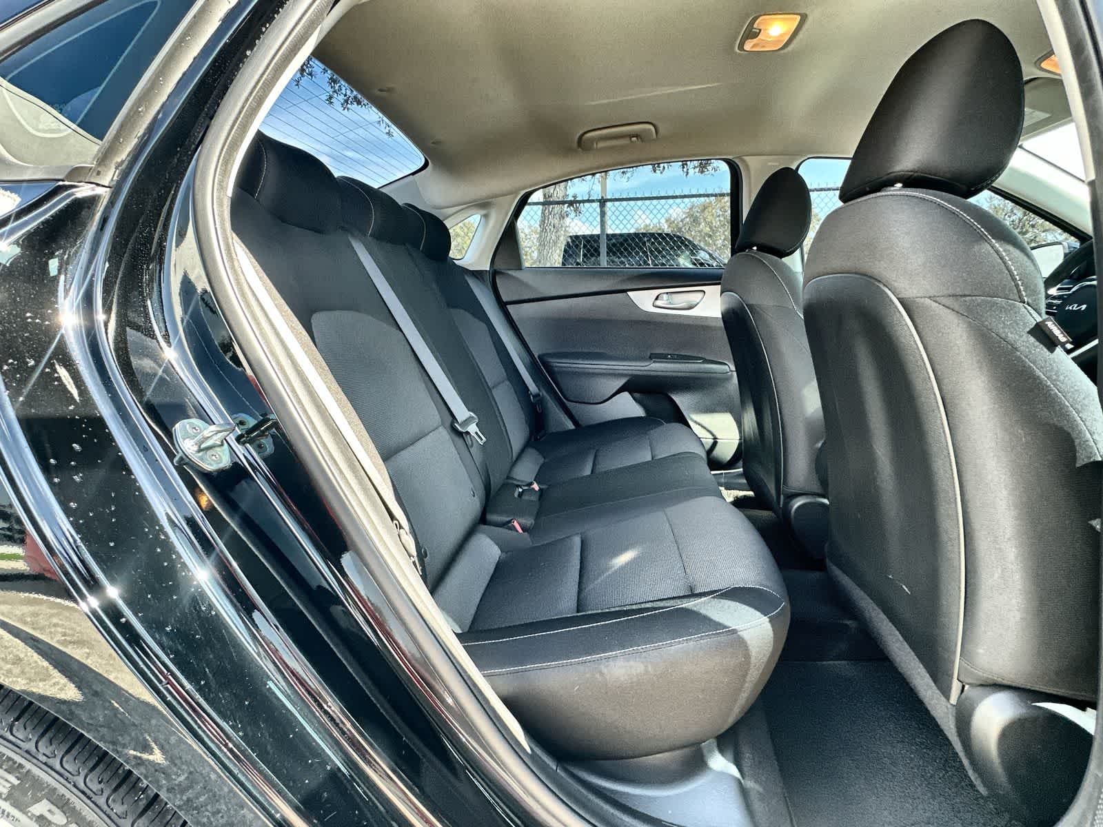 Thumbnail: 2023 Kia Forte - 19