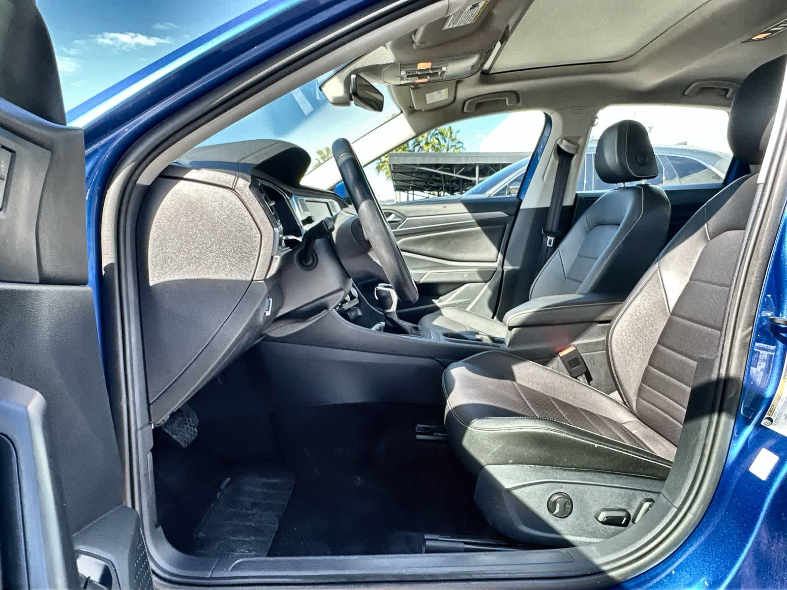 Thumbnail: 2024 Volkswagen Jetta - 2