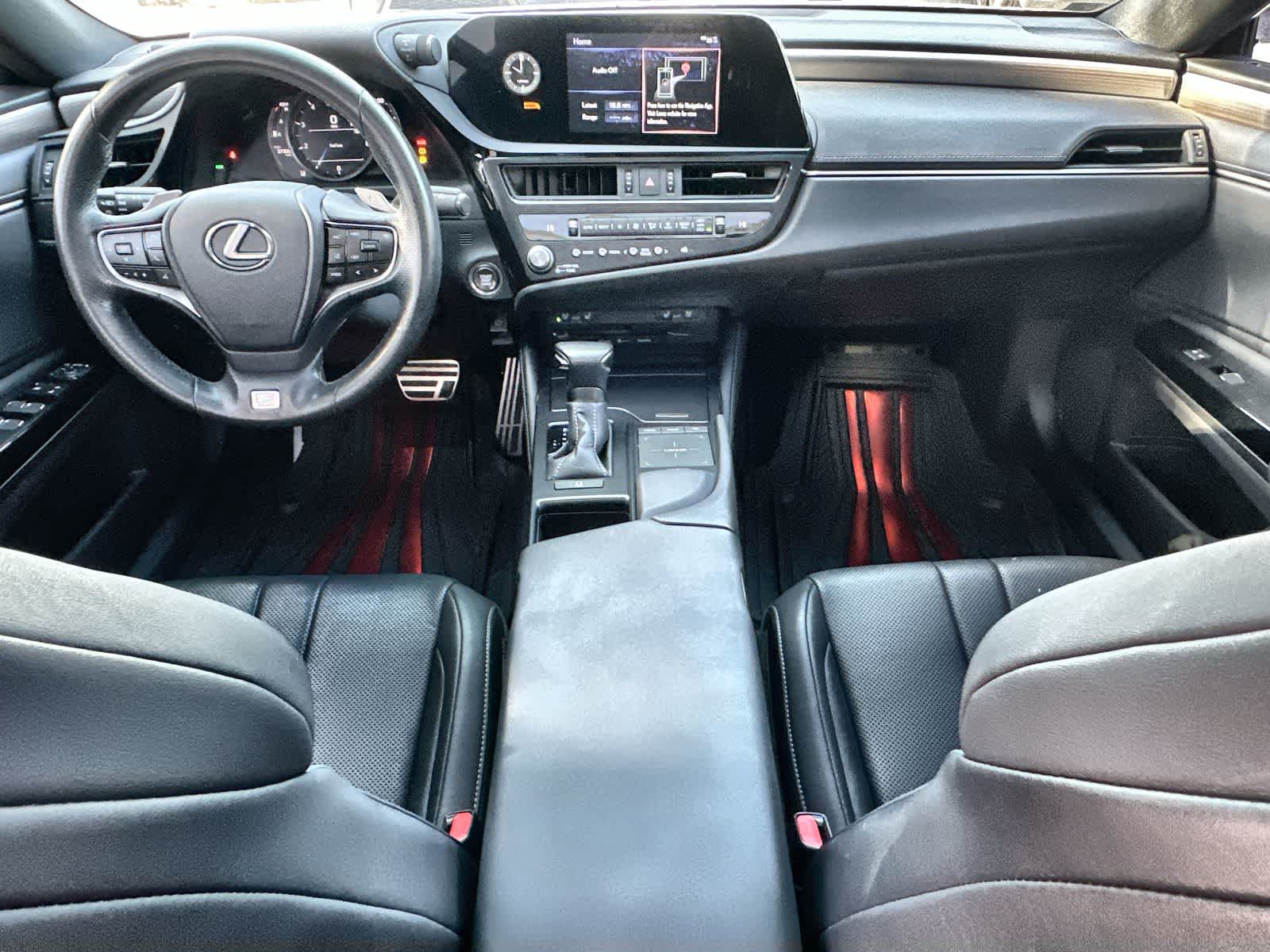 Thumbnail: 2022 Lexus ES - 10