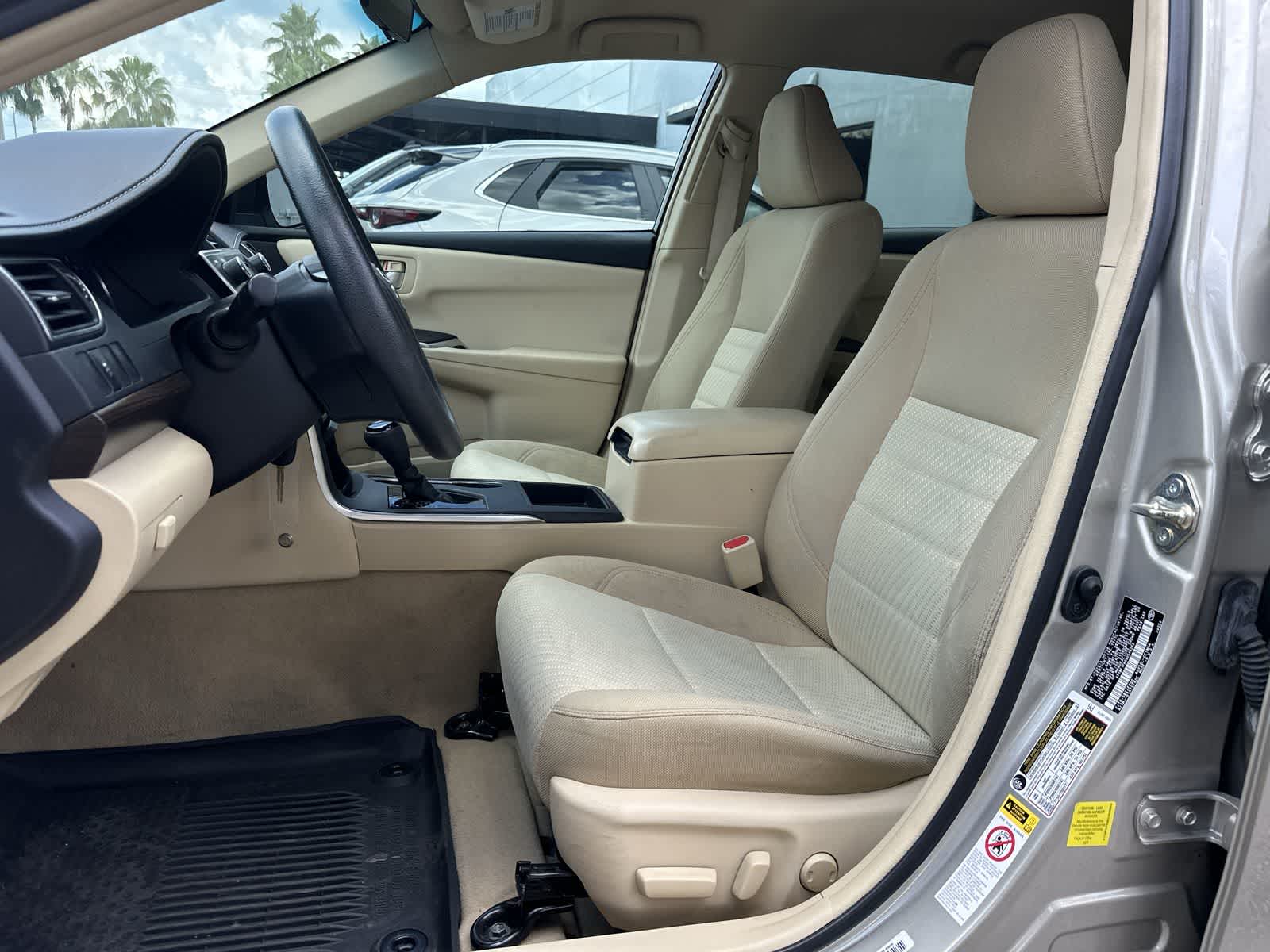 Thumbnail: 2016 Toyota Camry - 11
