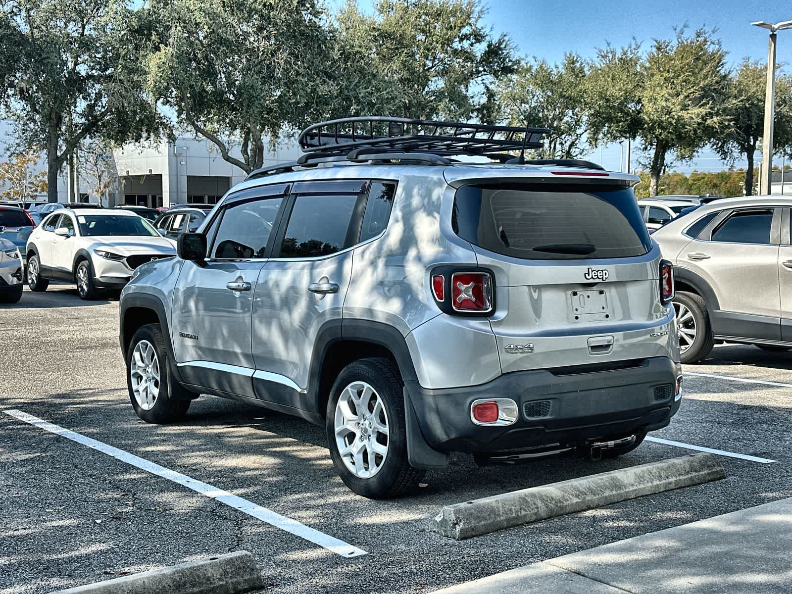Thumbnail: 2018 Jeep Renegade - 5