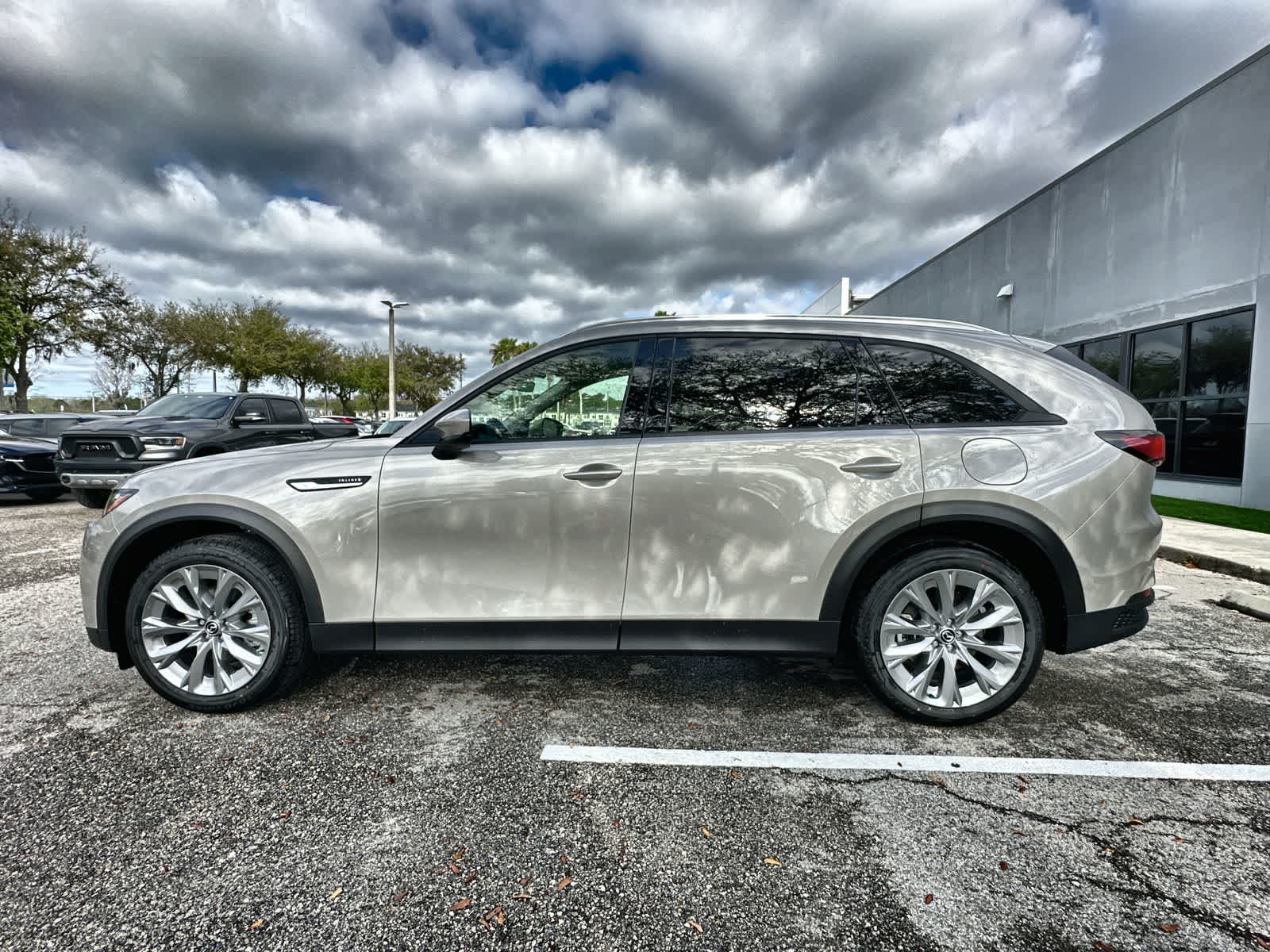 Thumbnail: 2026 Mazda CX-90 - 5