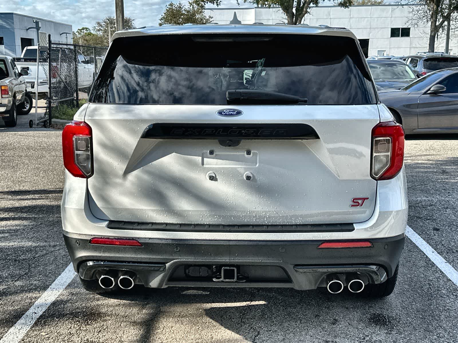 Thumbnail: 2022 Ford Explorer - 7